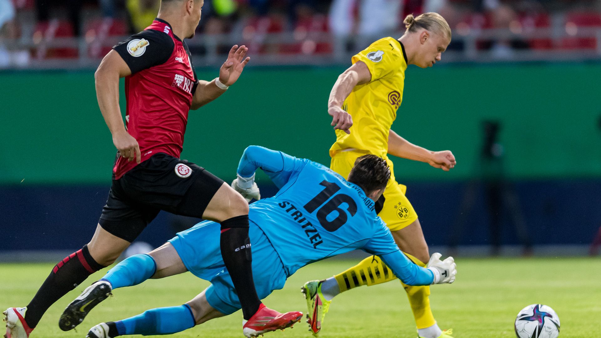 Erling Haaland Borussia Dortmund Wehen Wiesbaden 0821