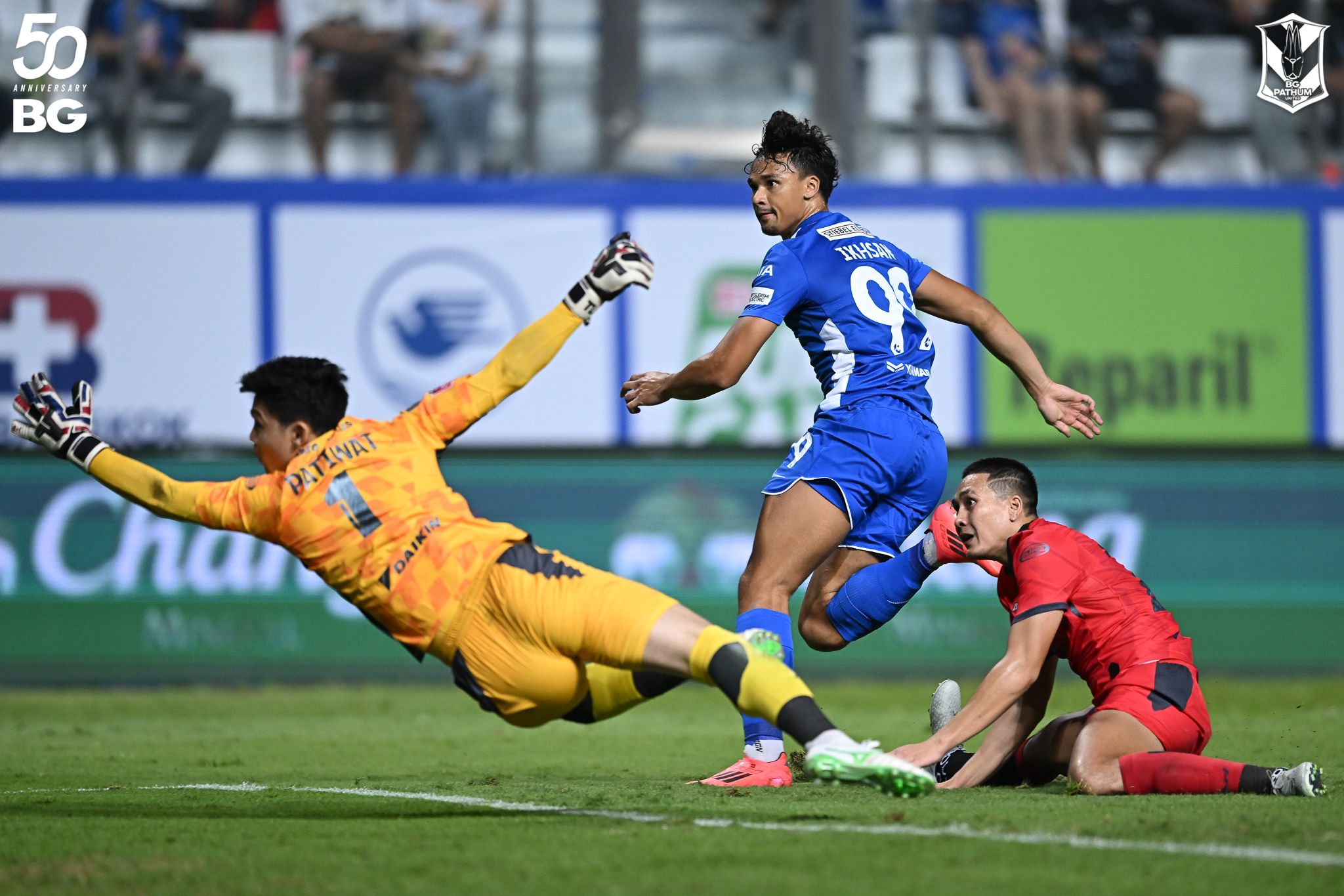 บีจี - ทรู แบงค็อก