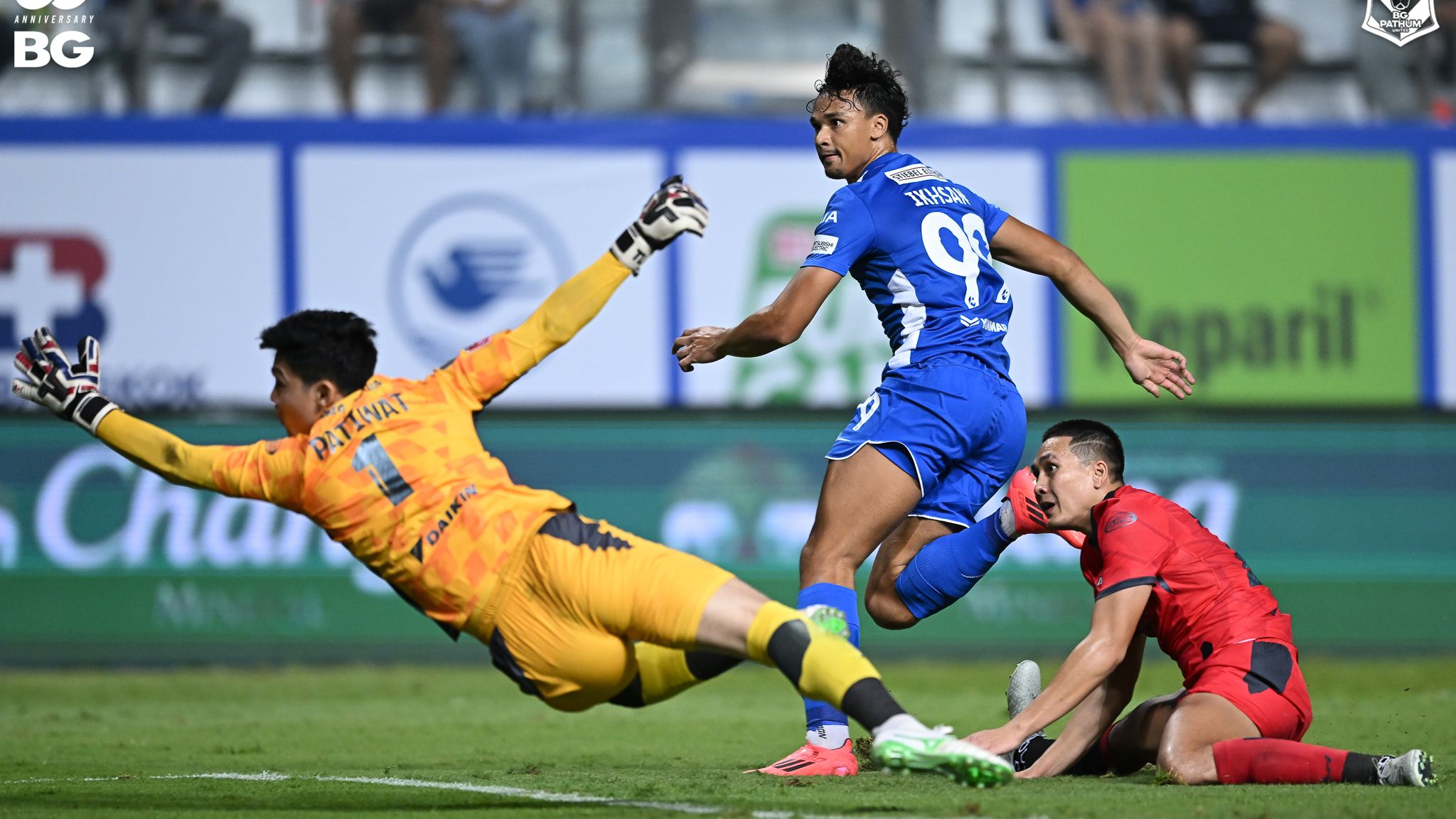 บีจี - ทรู แบงค็อก