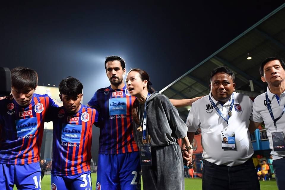 นวลพรรณ ล่ำซำ