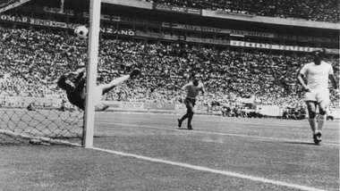 Pele Gordon Bank Bobby Moore Brazil England World Cup 1970