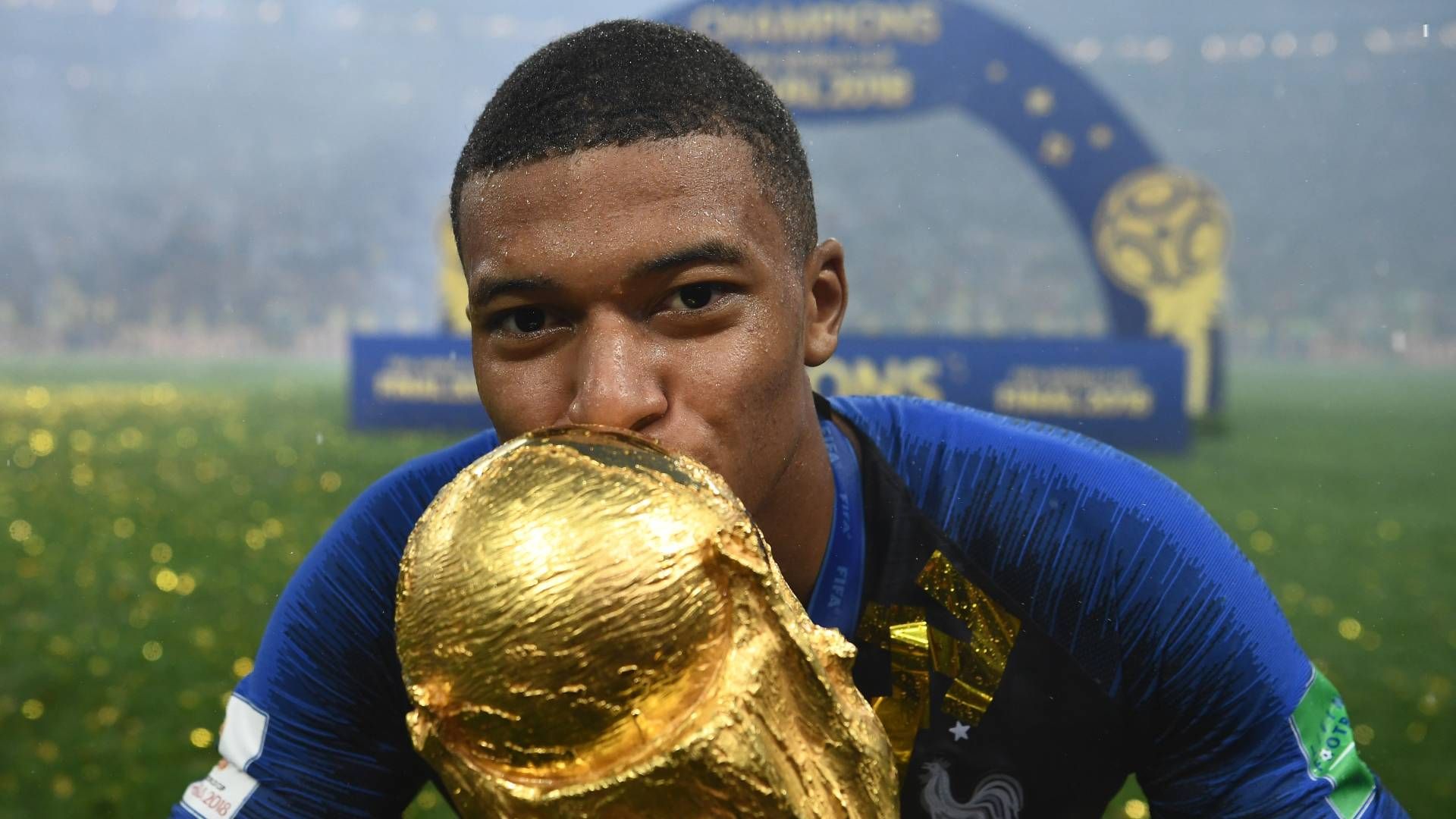 Kylian Mbappe WM 2018 Pokal