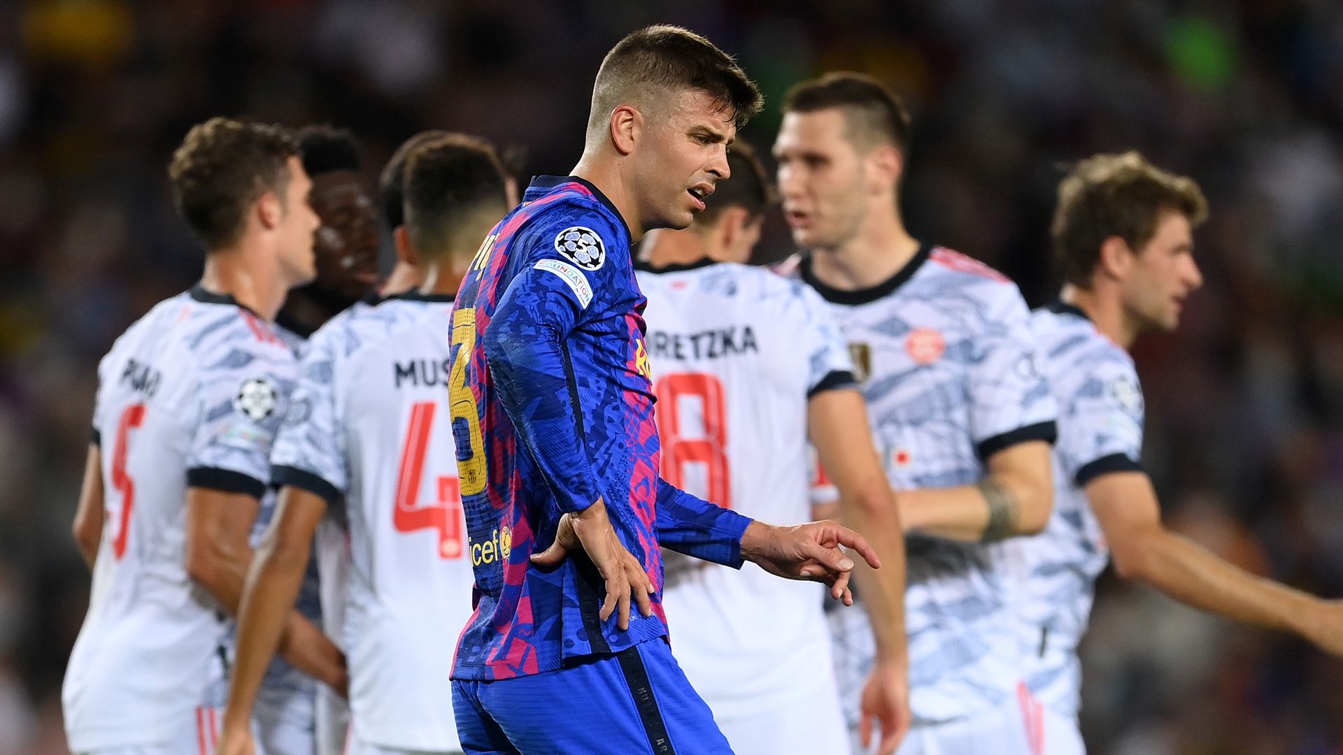 Gerard Pique Barcelona Bayern Munich Champions League 2021-22