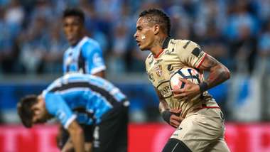 Jonatan Alvez Gremio Barcelona SC Copa Libertadores 01112017