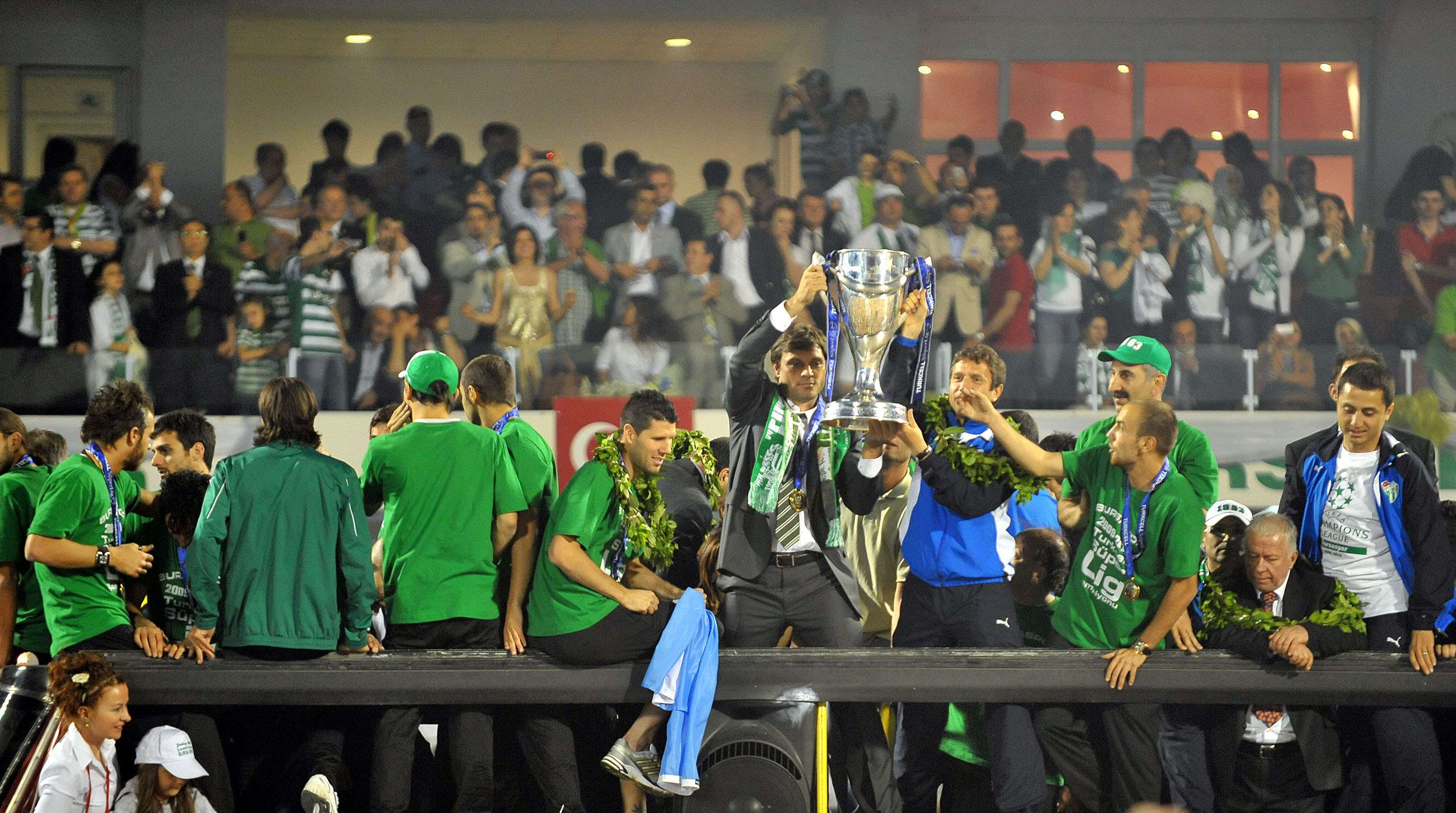 Ertugrul Saglam Bursaspor Championship Celebration 2010