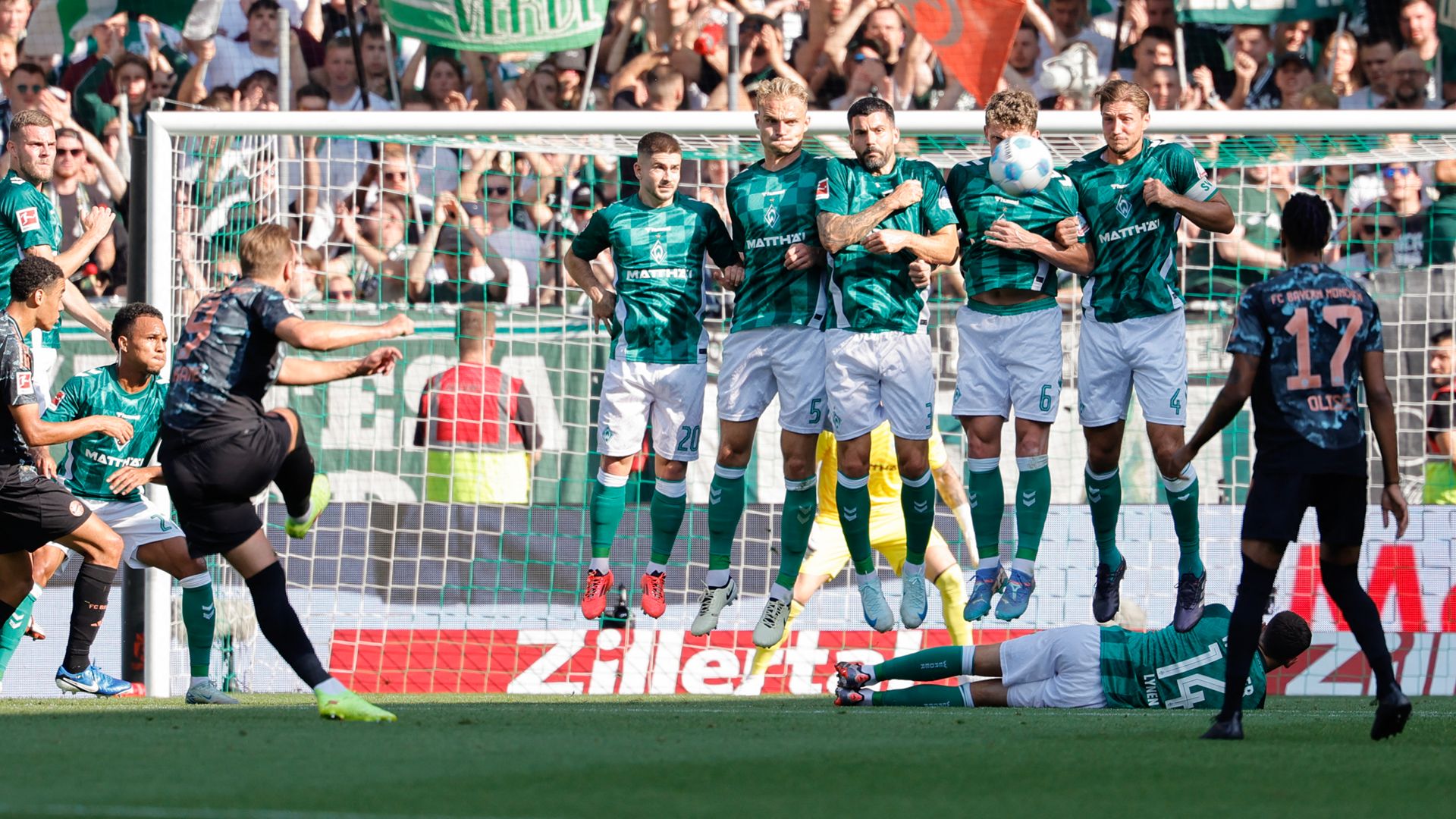Harry Kane Bayern Munich free-kick