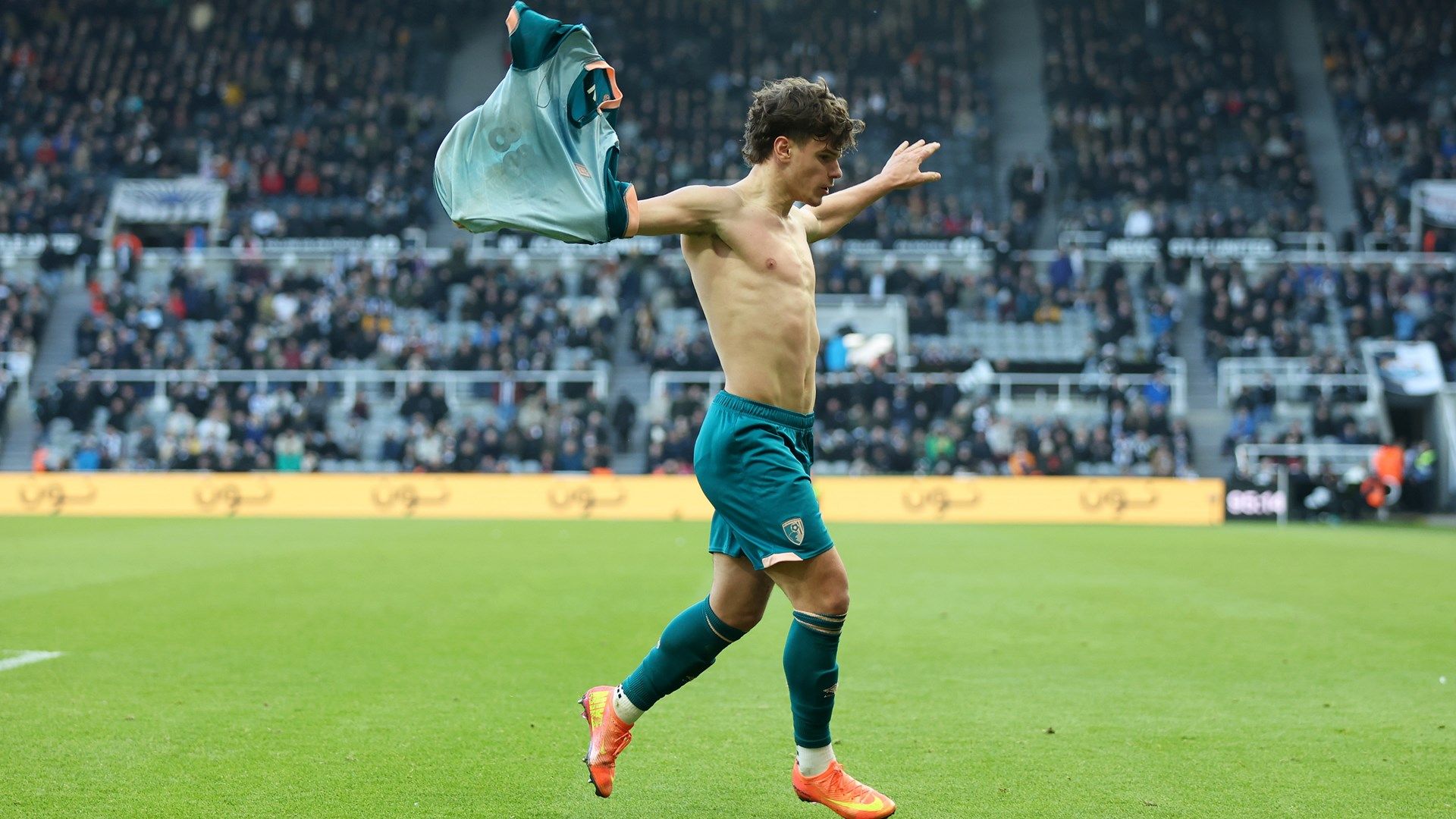 Milos Kerkez AFC Bournemouth 2025