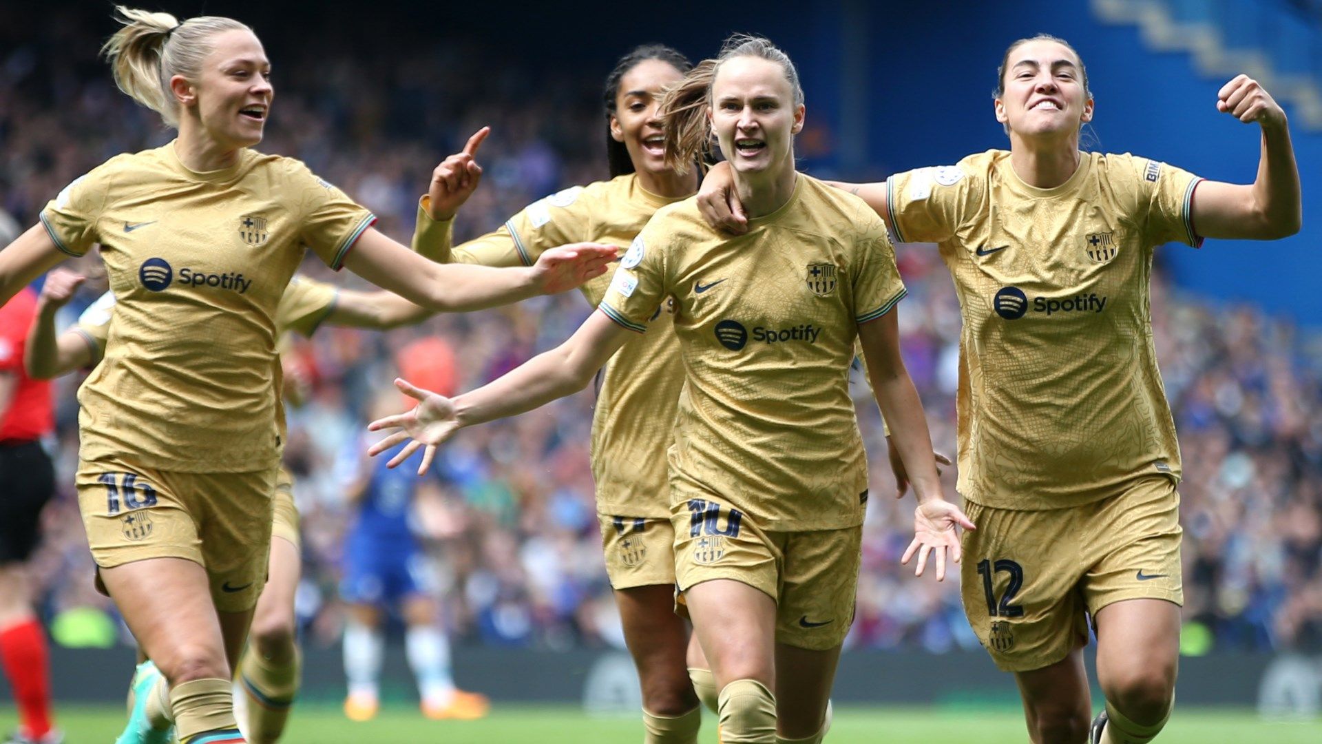 Barcelona celebrating Caroline Graham Hansen goal UWCL 2022-23