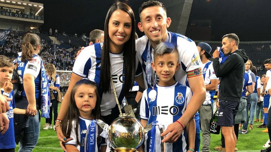 Héctor Herrera Shantal Mayo hijos