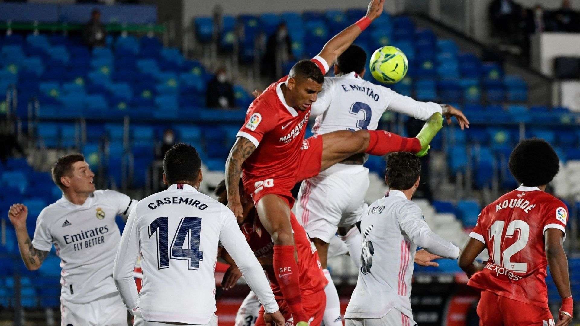 Mano Militao Real Madrid Sevilla 09052021 LaLiga