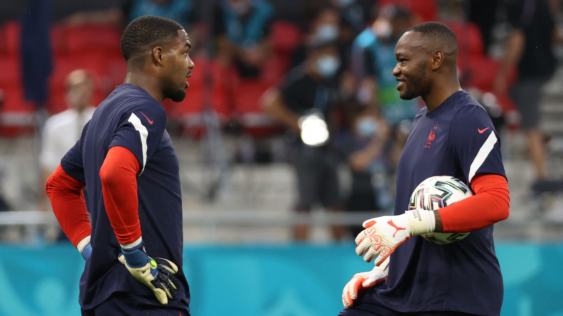 Equipe de France Mike Maignan Steve Mandanda
