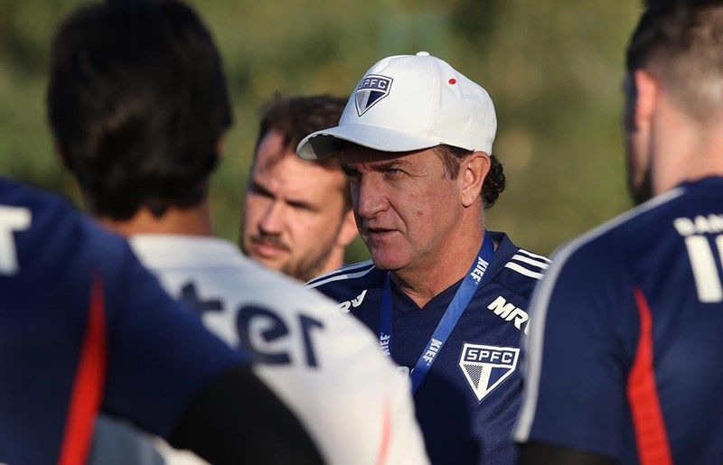 Cuca comanda treino do São Paulo