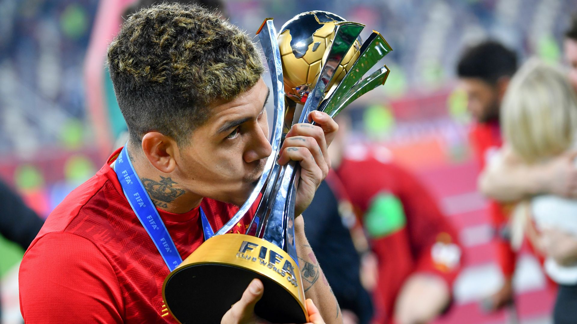 Roberto Firmino trophy Club World Cup Liverpool