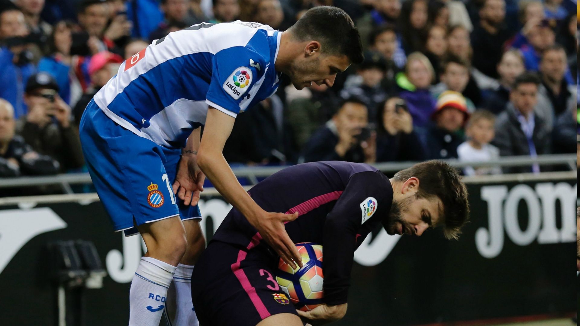 Gerard Pique Espanyol Barcelona LaLiga 29042017