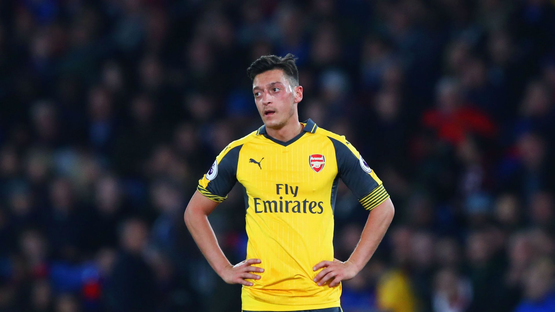 Ozil - cropped