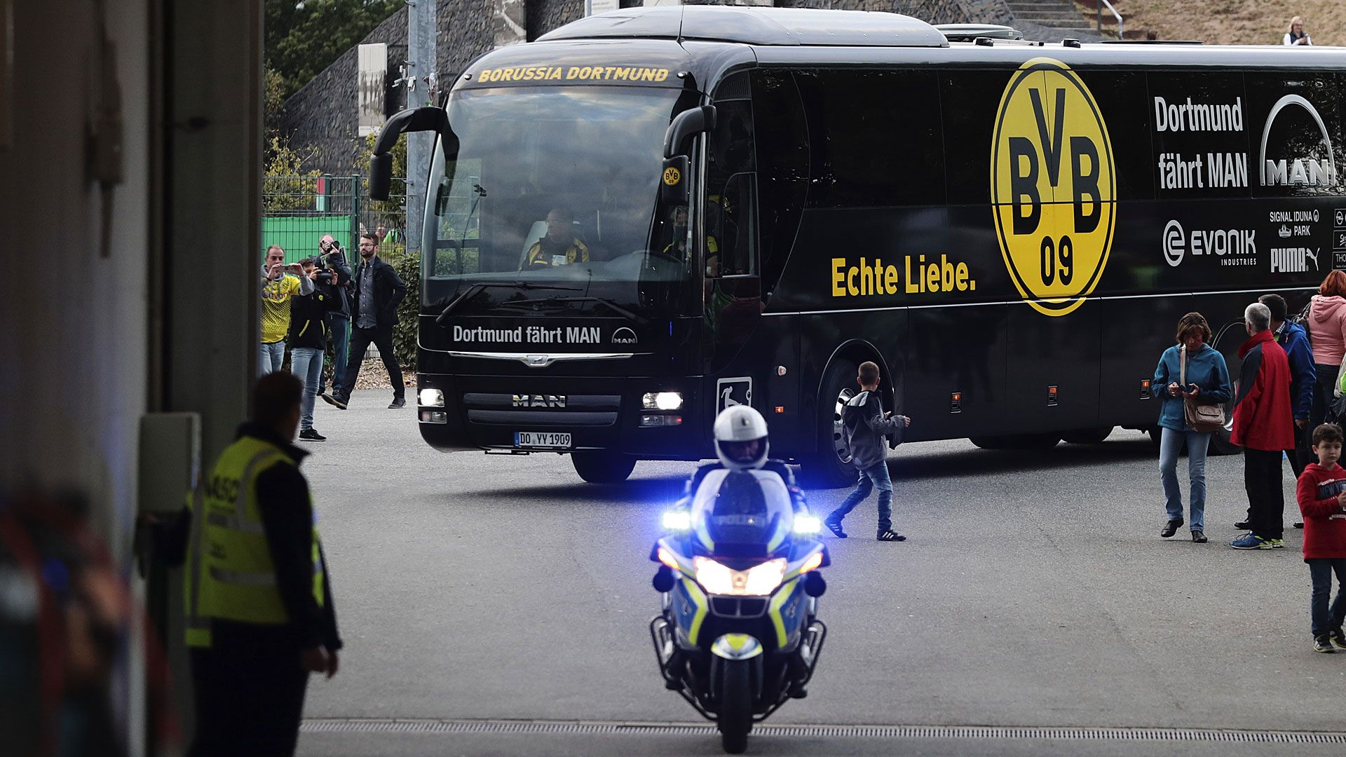 Team Bus Borussia Dortmund Bundesliga 20092016