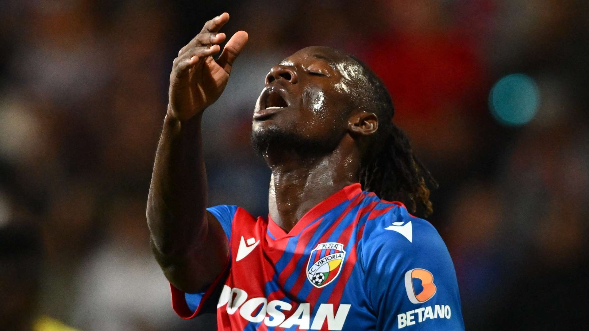 Fortune Bassey Viktoria Plezen