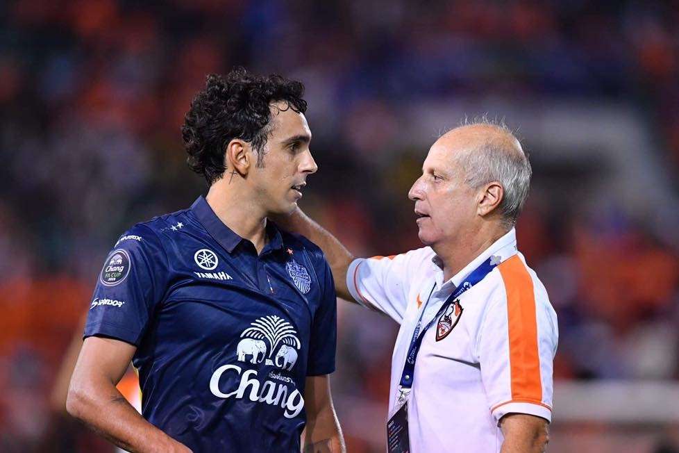 อเล็กซานเดร กามา