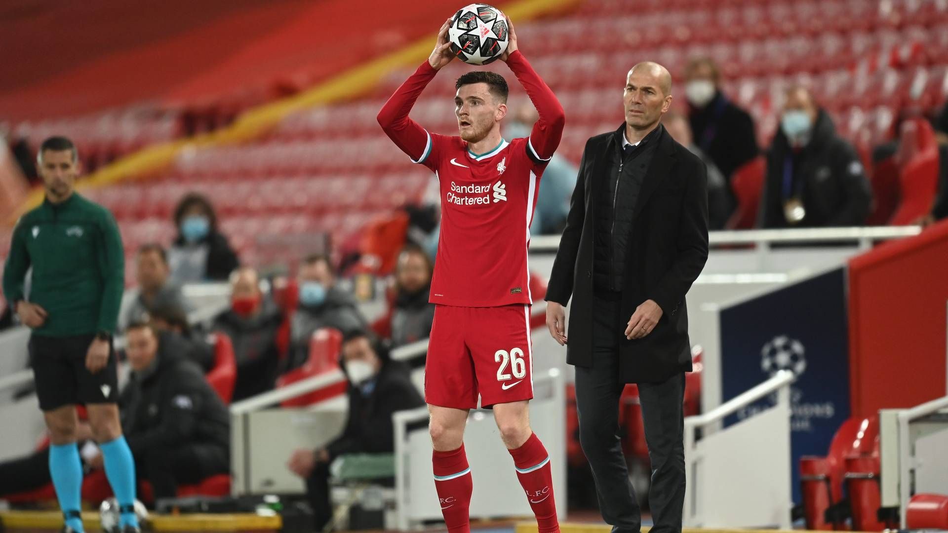 Andrew Robertson FC Liverpool Zinedine Zidane Einwurf