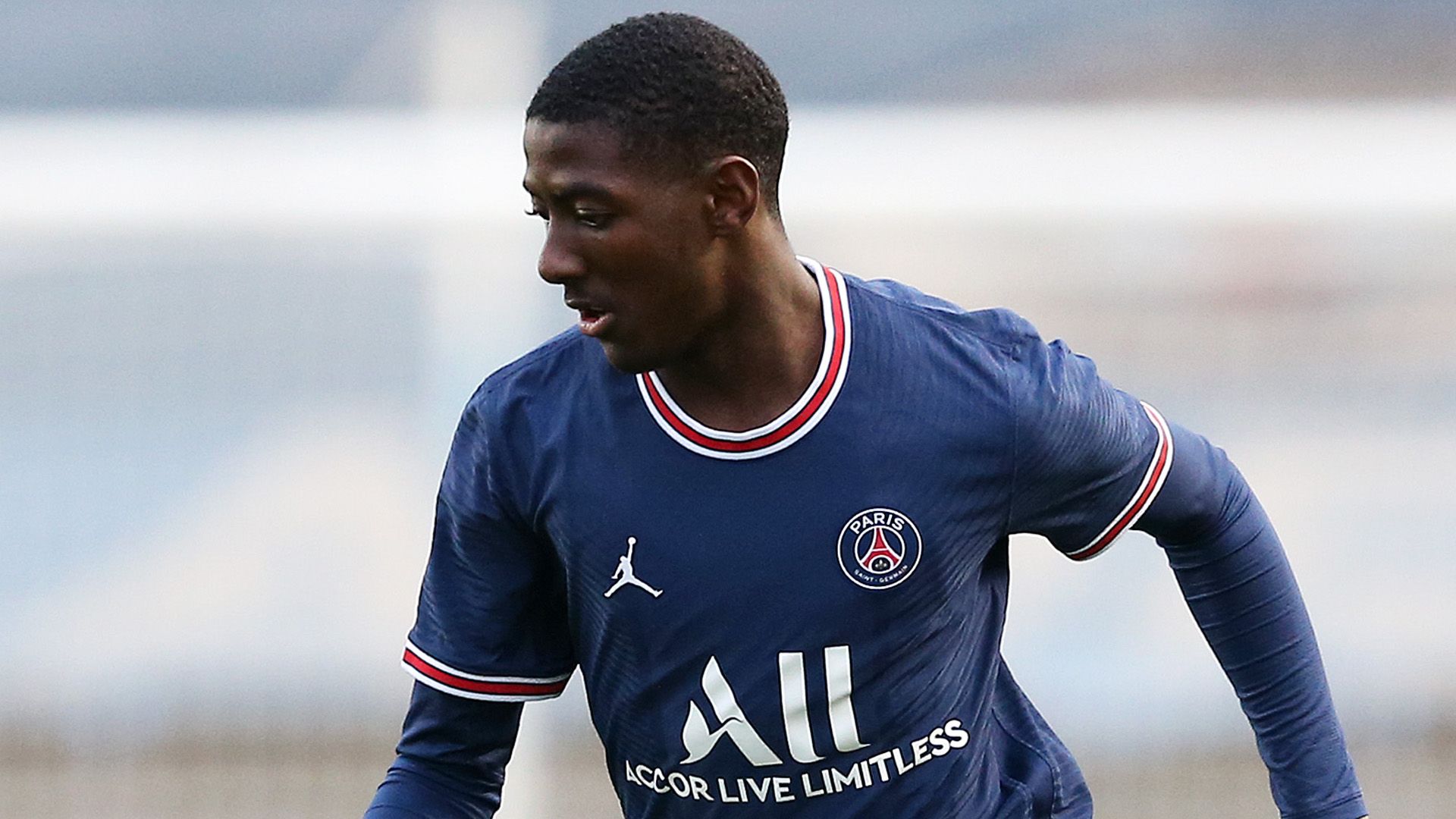 Ayman Kari souhaite partir en prêt avant la fin du mercato.