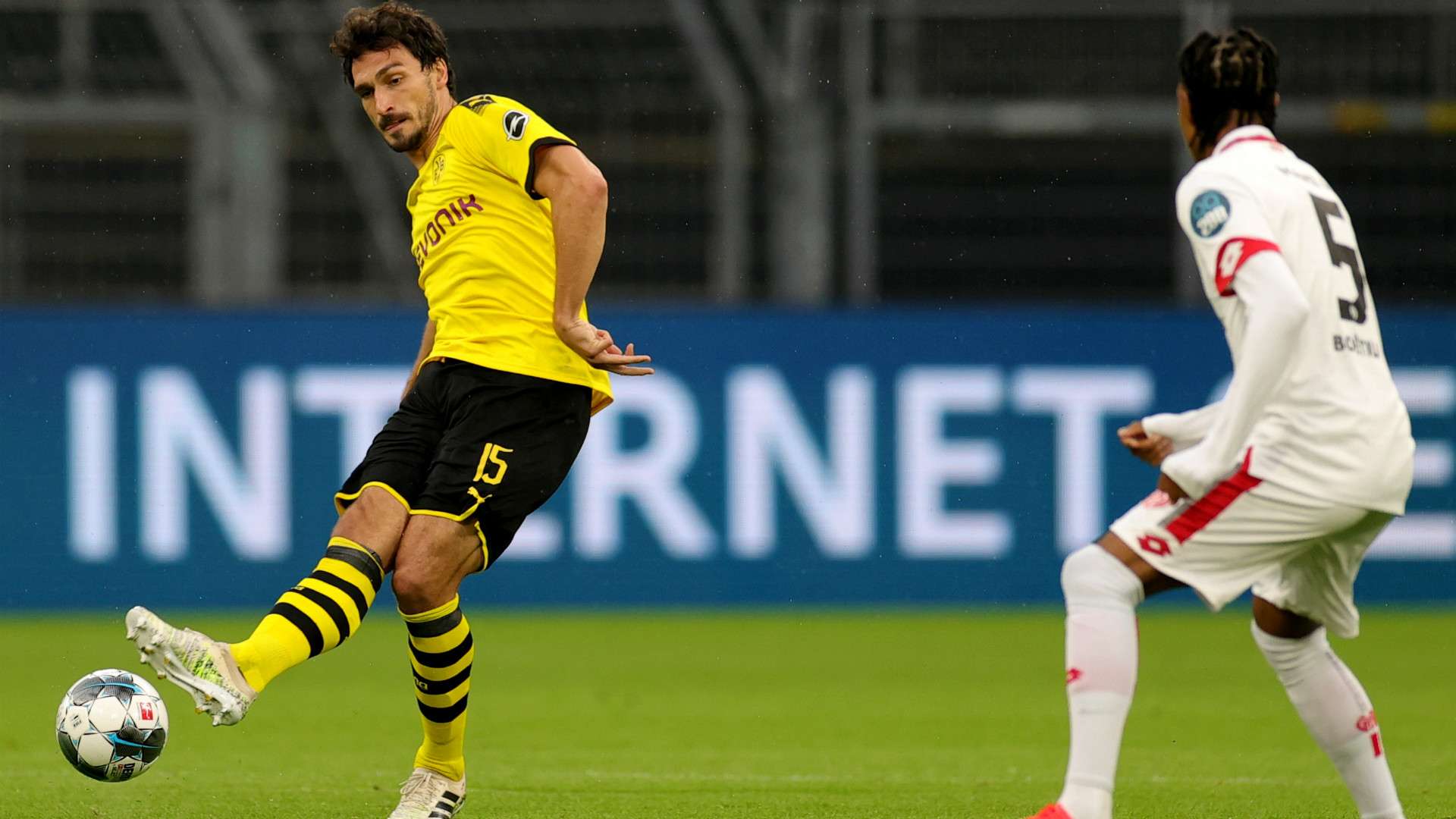 MATS HUMMELS BORUSSIA DORTMUND GERMAN BUNDESLIGA 17062020