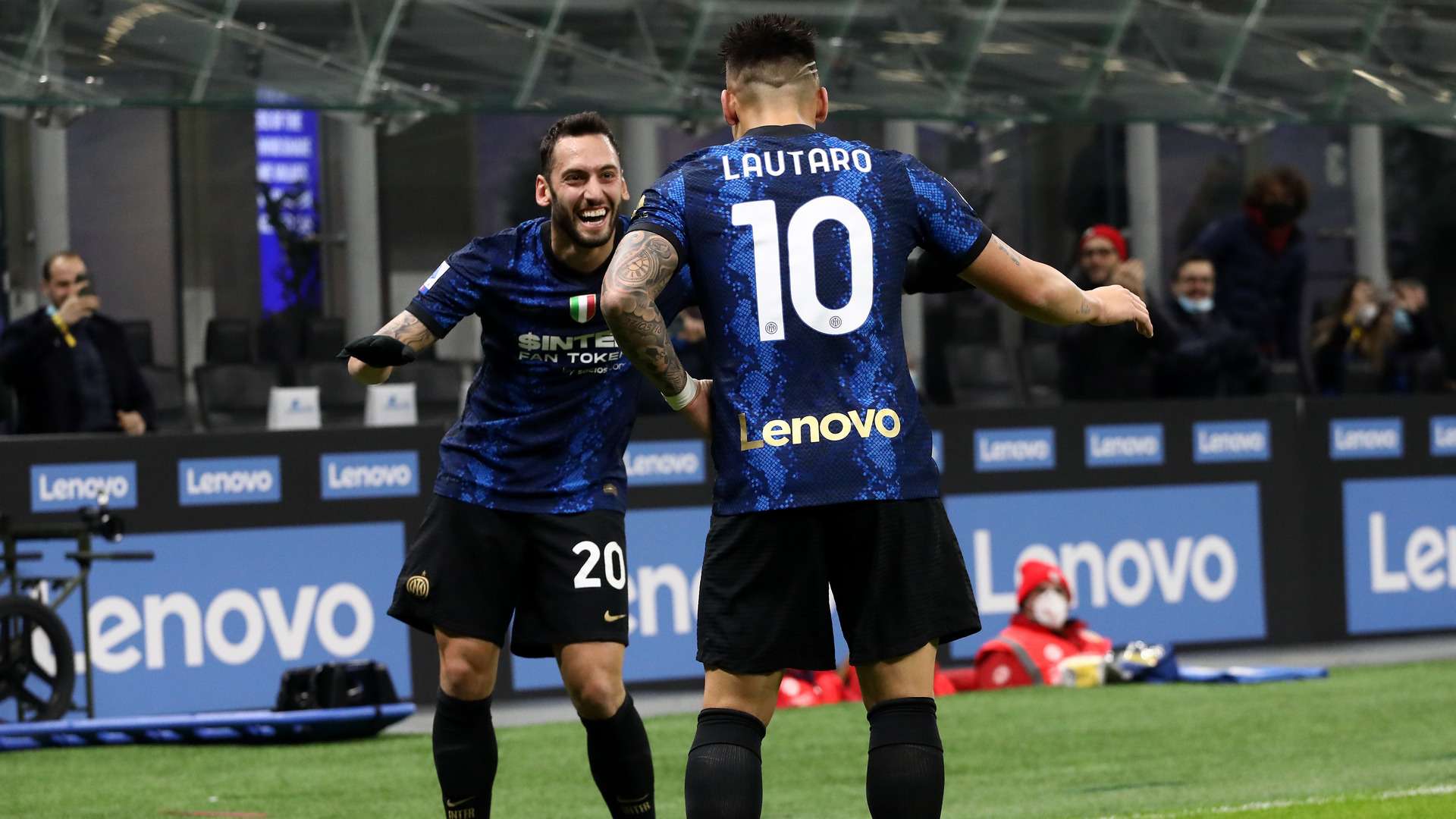 Hakan Calhanoglu, Inter