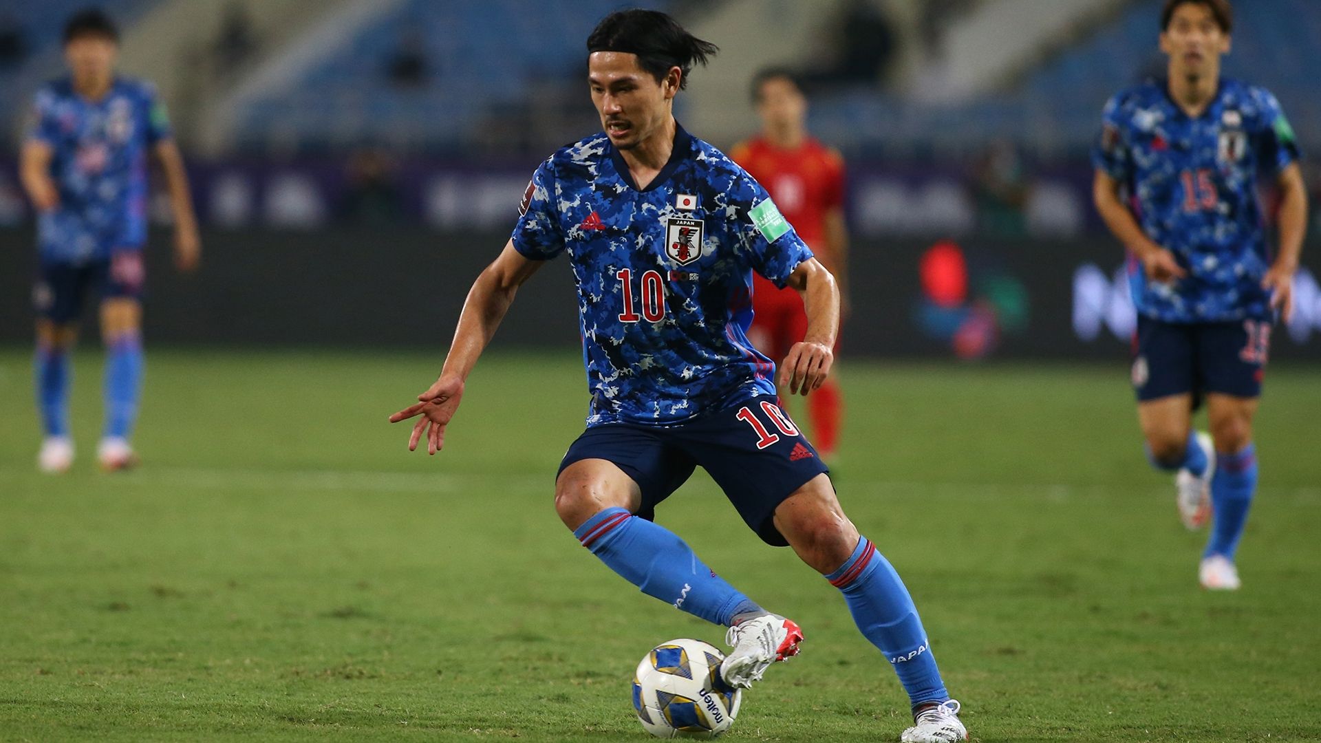 Takumi Minamino Vietnam Japan WCQ 2021