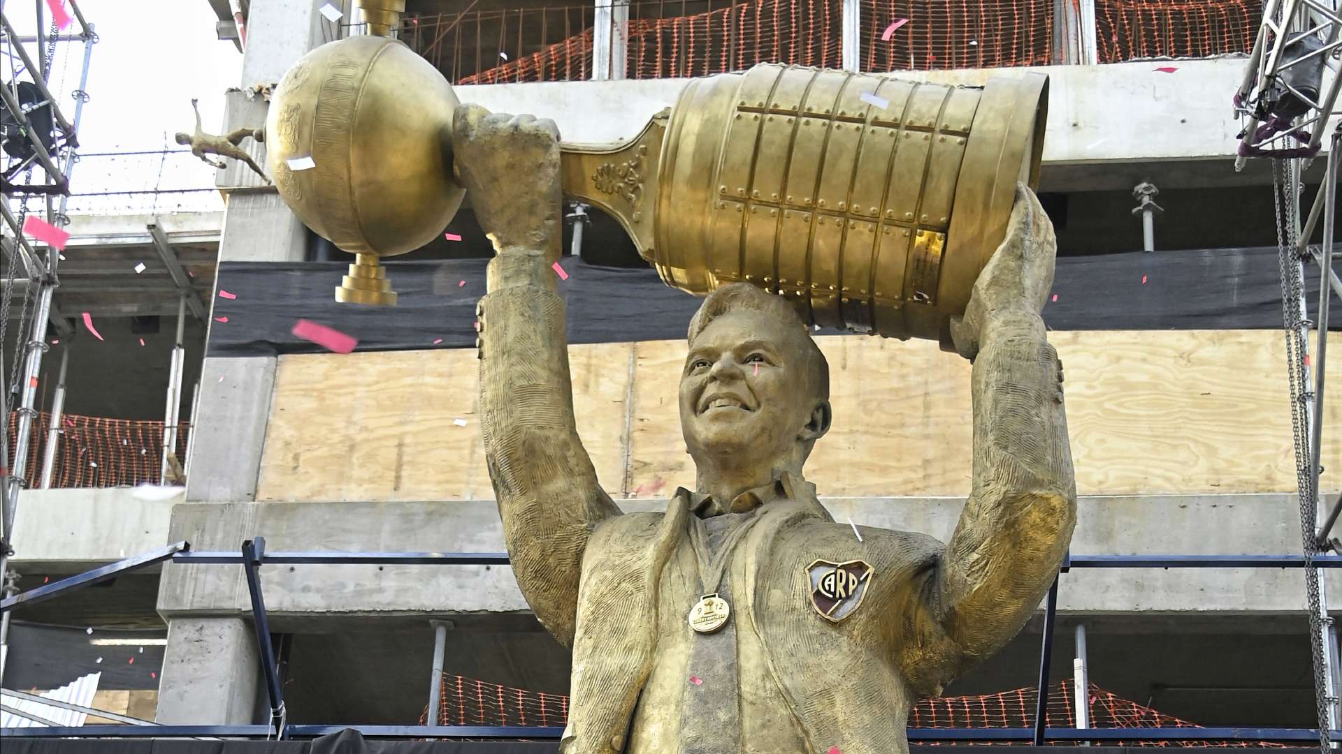 marcelo gallardo estatua 2023 river
