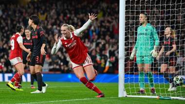 Stina Blackstenius Arsenal 2022-23