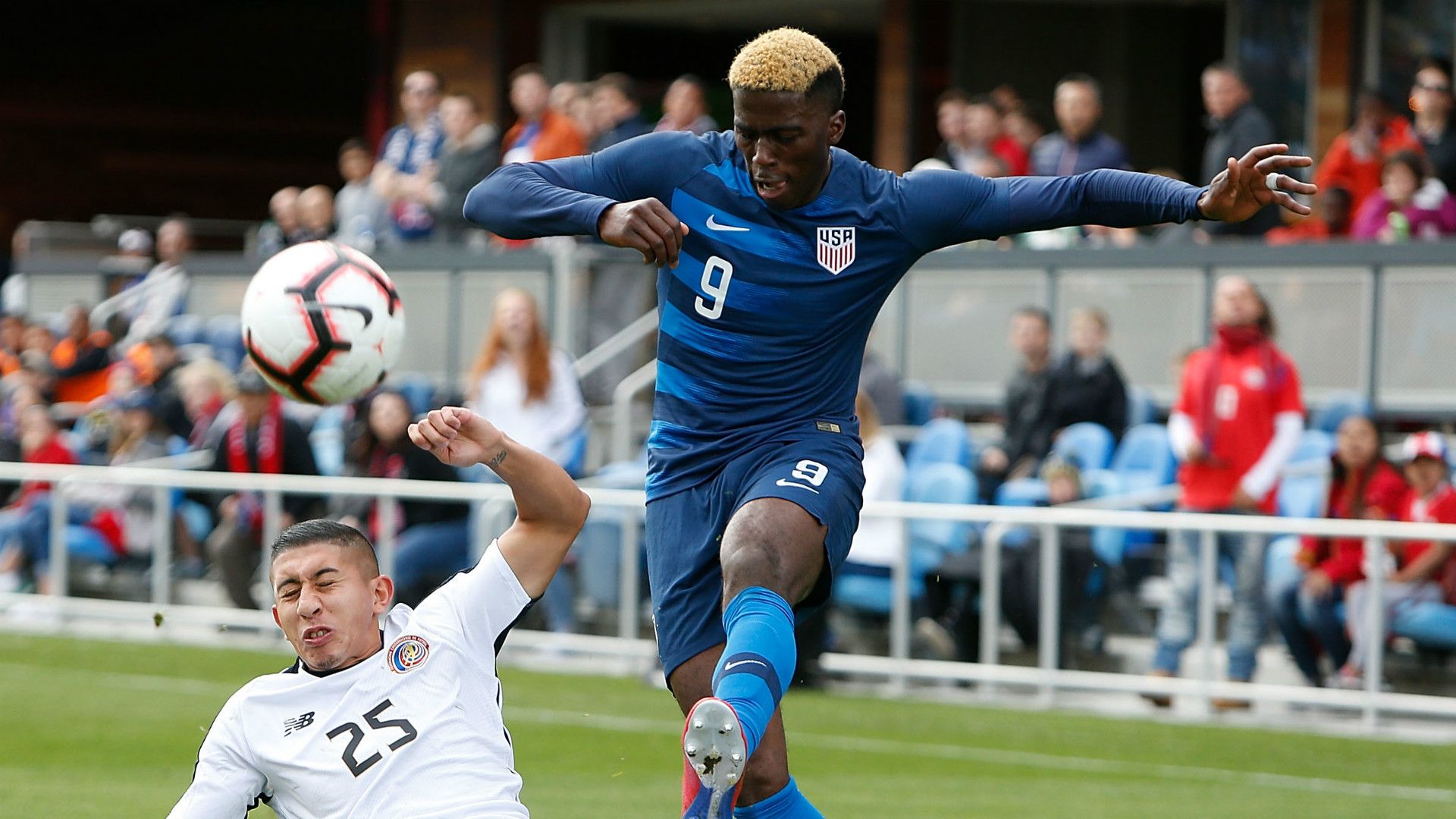 Gyasi Zardes USMNT 02022019