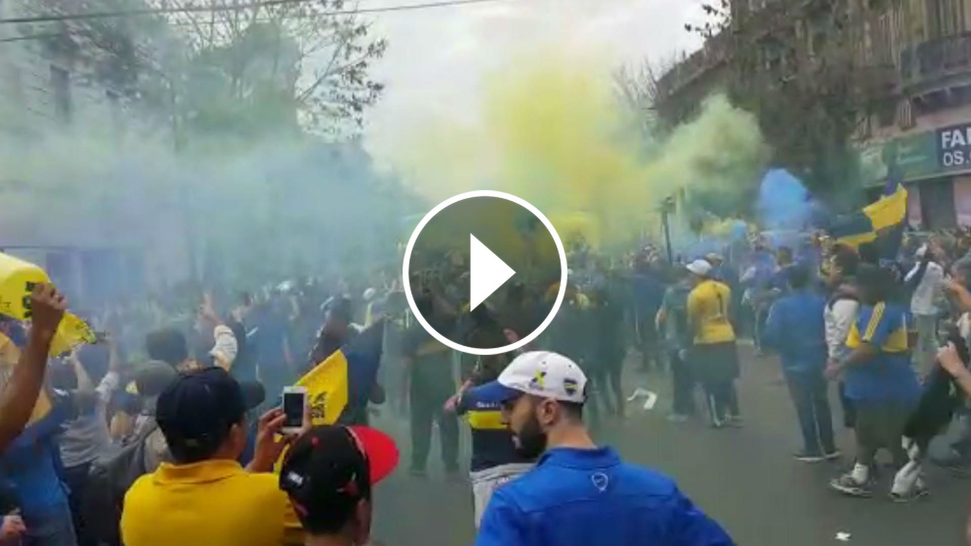 VIDEO PLAY Llegada plantel Boca recibimiento hinchas 25062017