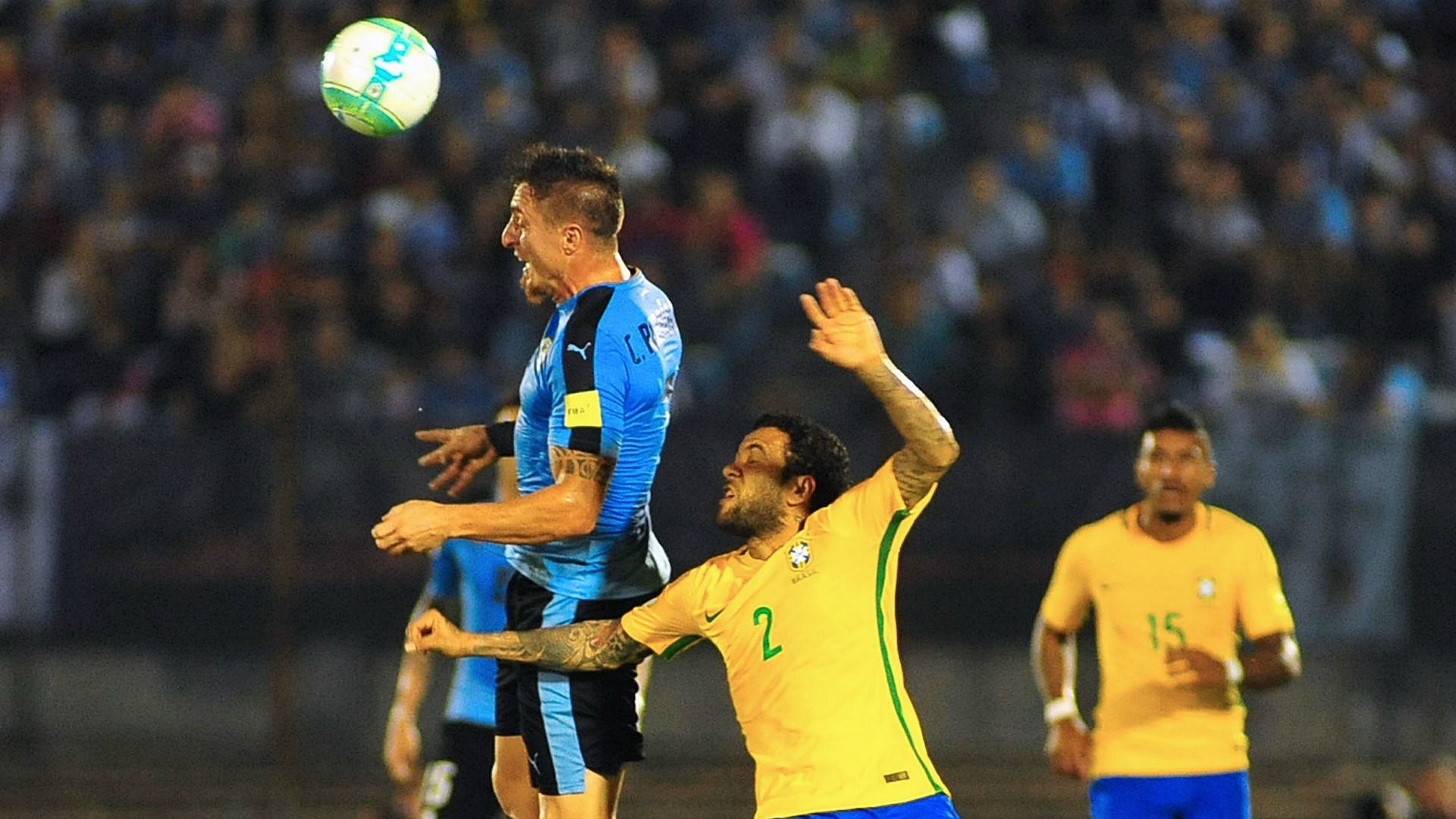 Cristian Rodriguez Dani Alves Uruguay Brazil