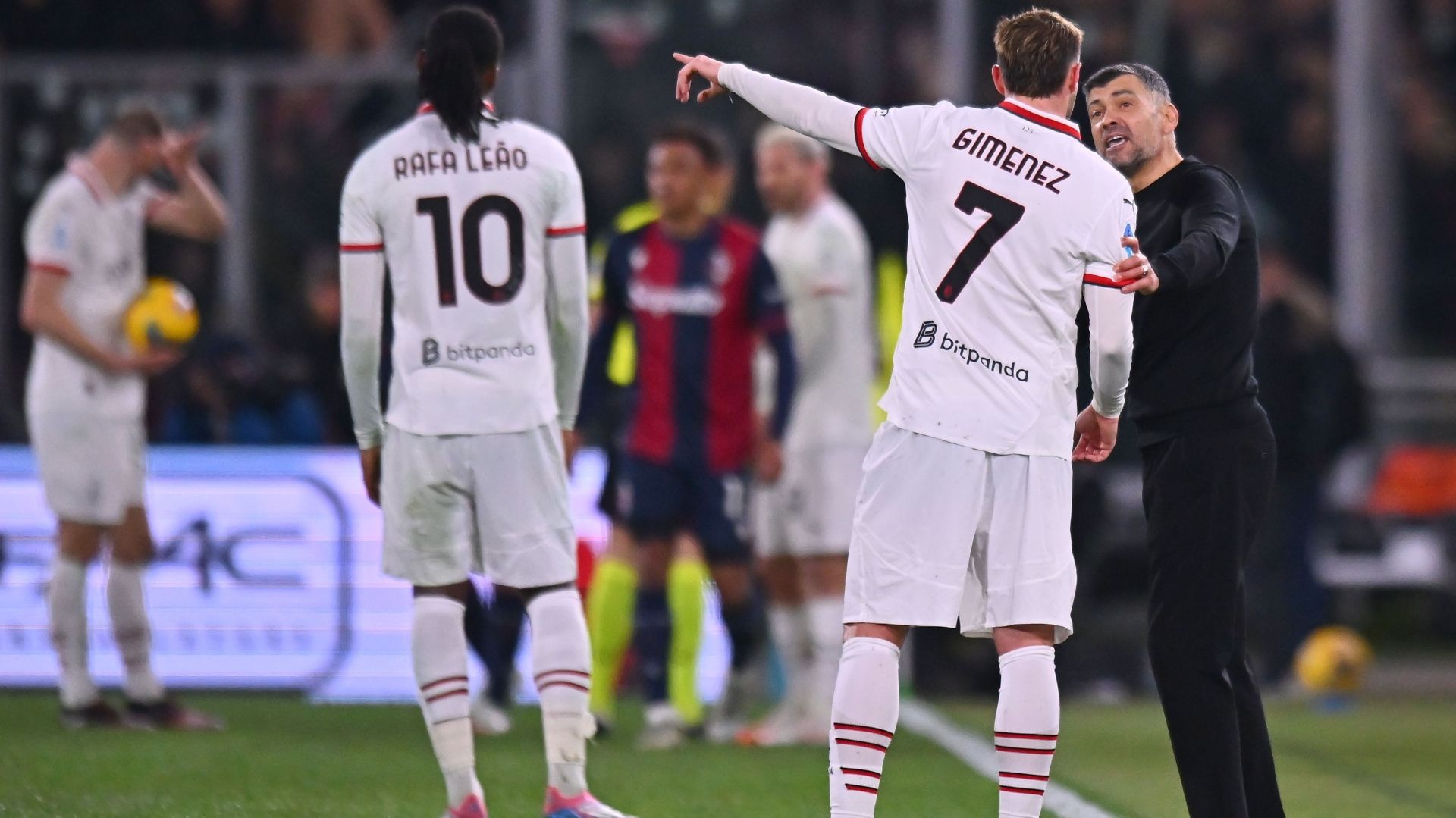 Santiago Gimenez Sergio Conceicao Milan