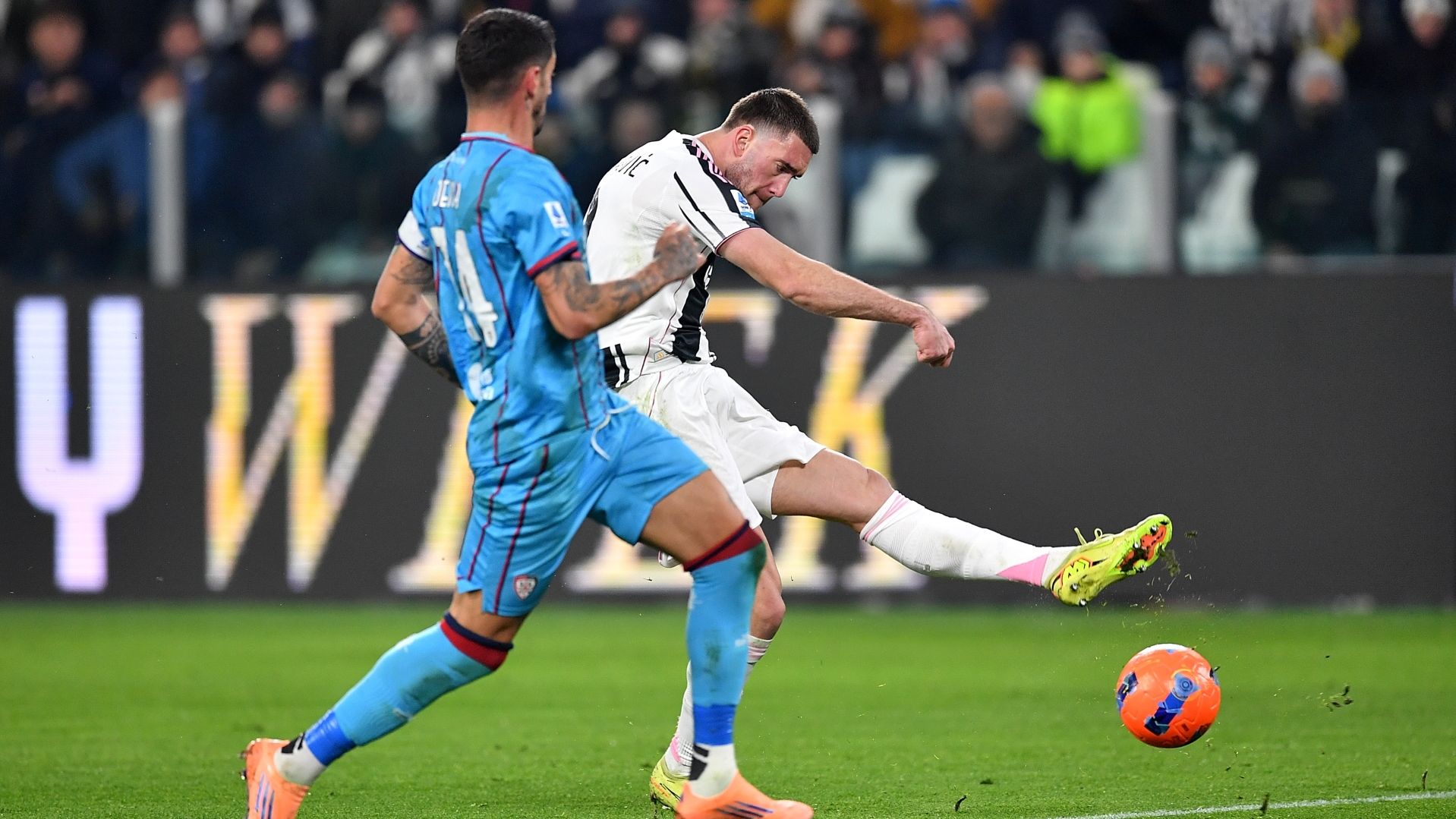 Dusan Vlahovic injury Juventus Cagliari 29112025