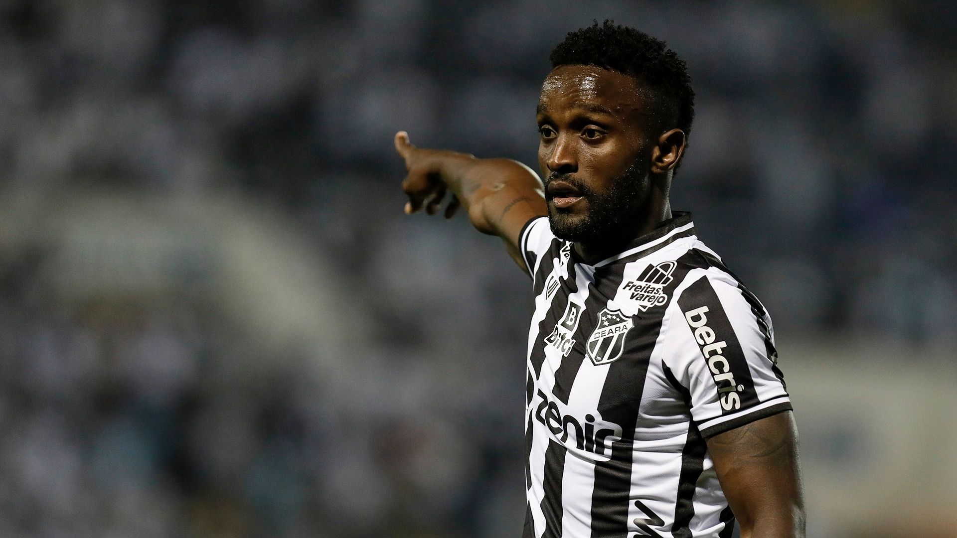 Stiven Mendoza, Ceará, Brasileirão 2022