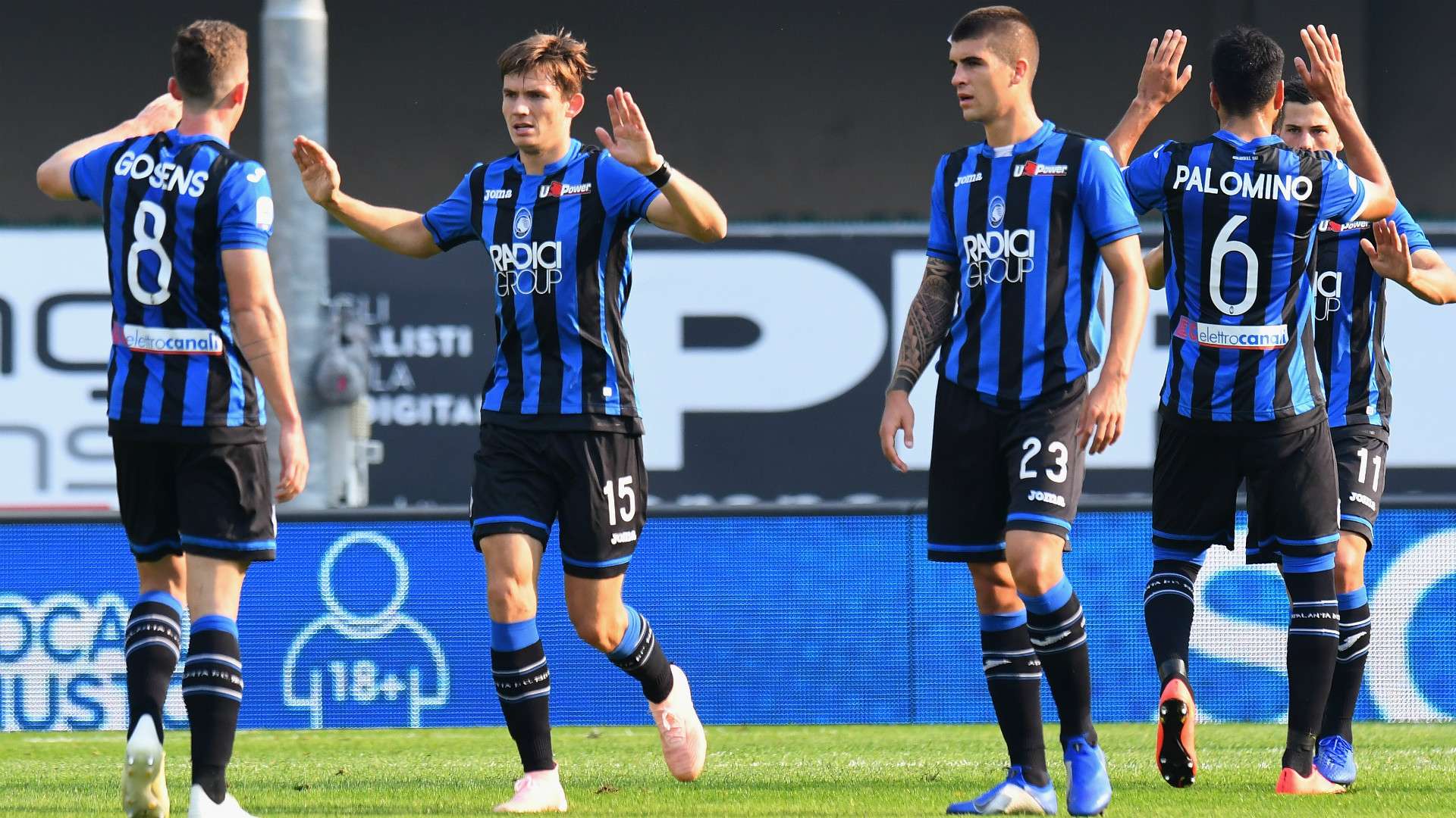 Atalanta celebrates goal against Chievo Serie A