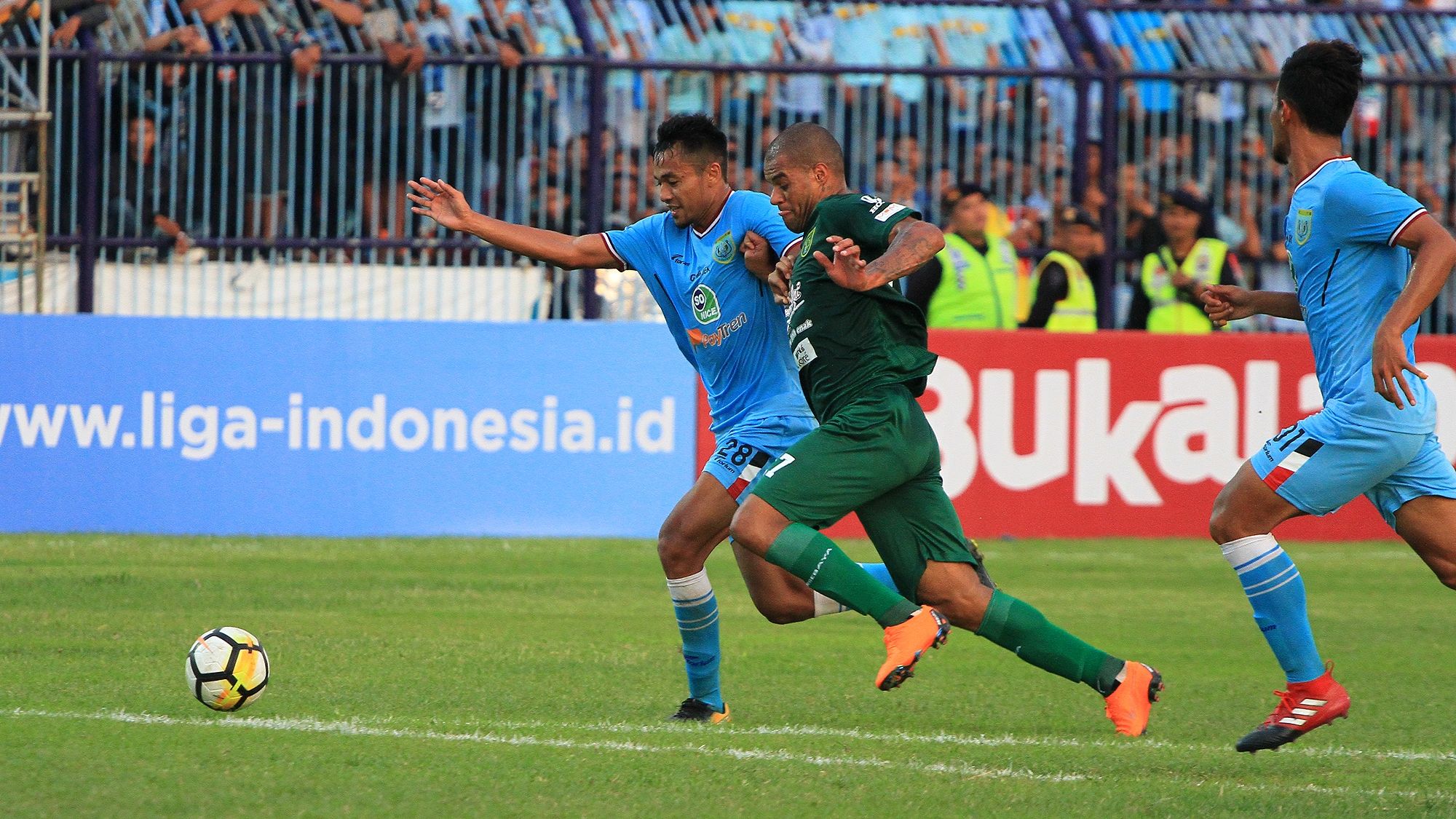 Arif Satria - Persela Lamongan & David da Silva Persebaya Pekan Kedua