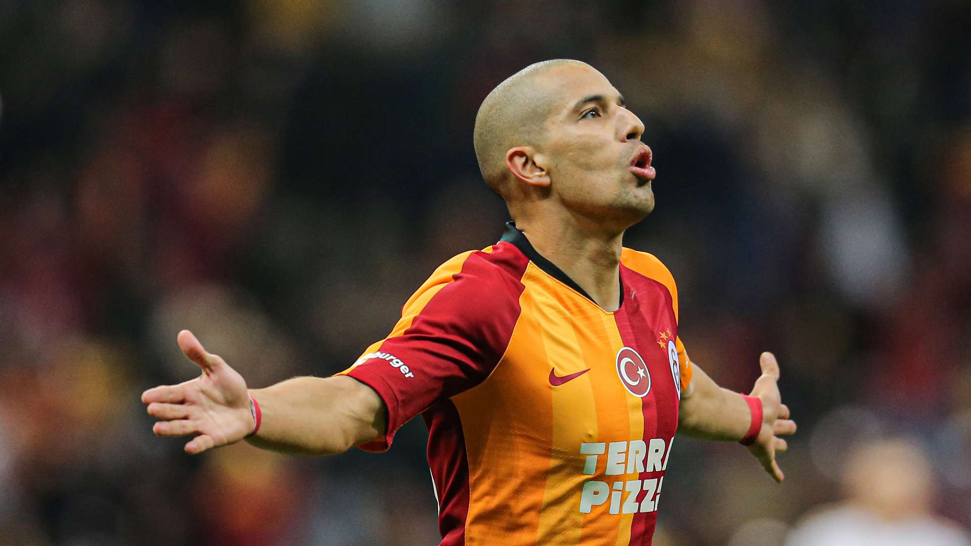 sofiane feghouli galatasaray 02022020