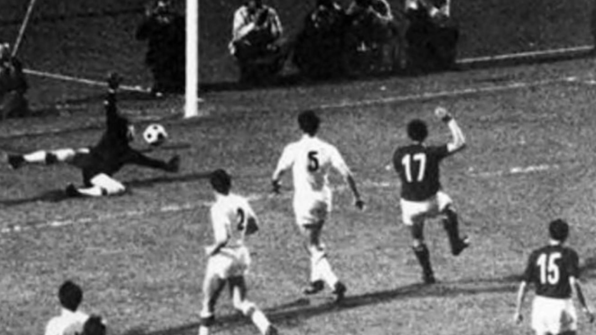 Luigi Riva goal European Championship 1968 screen