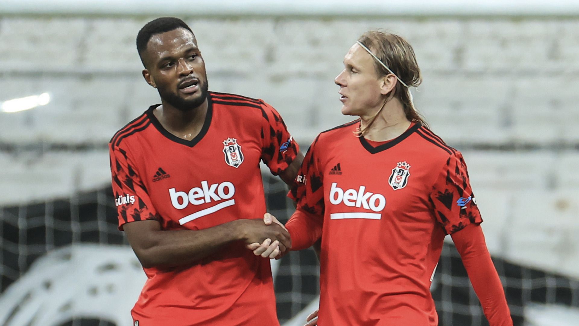 Cyle Larin & Domagoj Vida