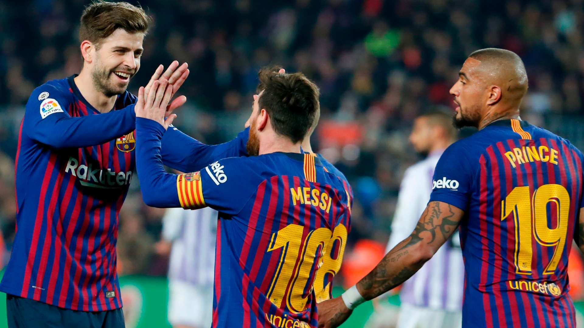 Kevin-Prince Boateng Lionel Messi Barcelona 2019