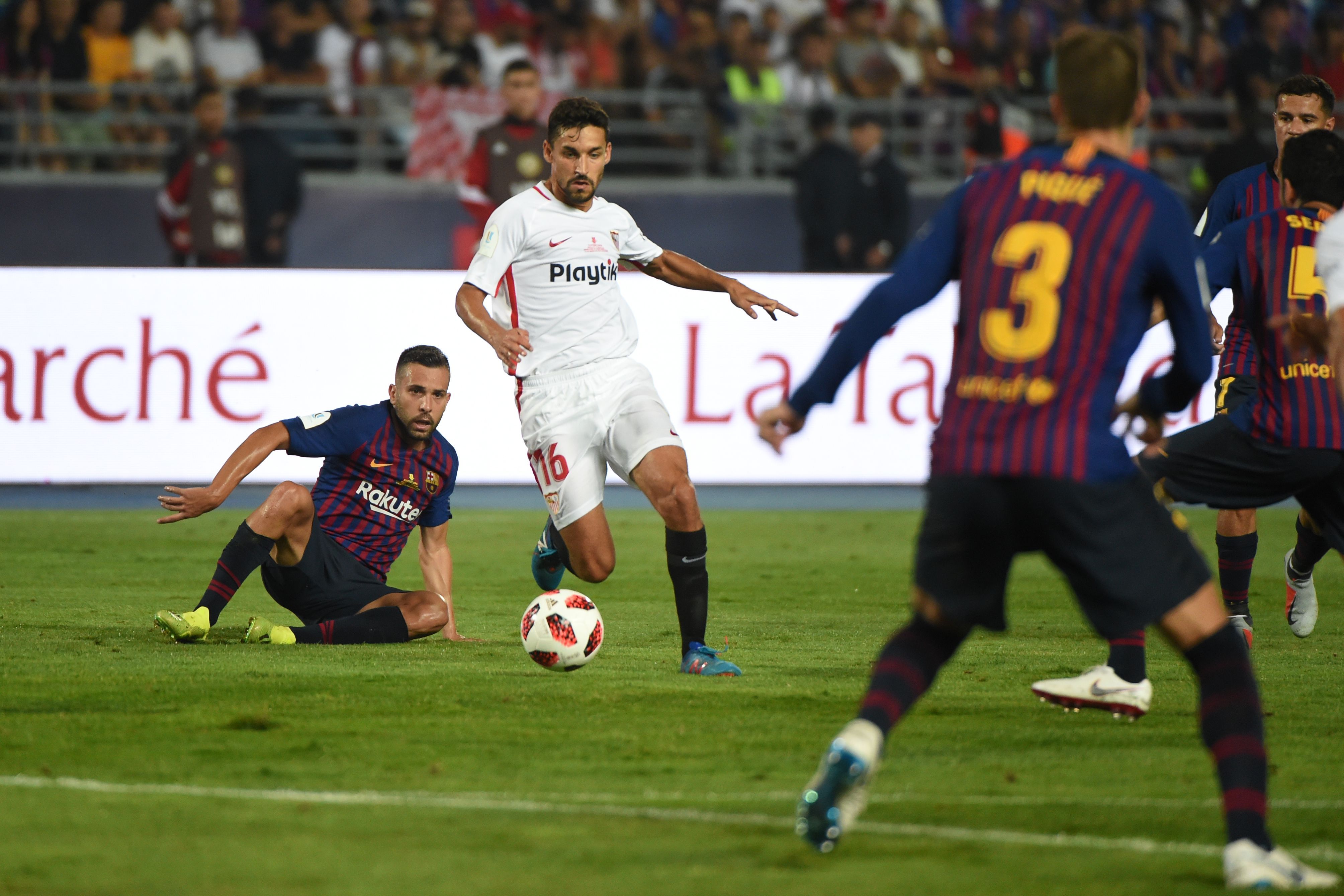 jesus navas jordi alba gerard pique barcelona sevilla supercopa españa 2018 tanger