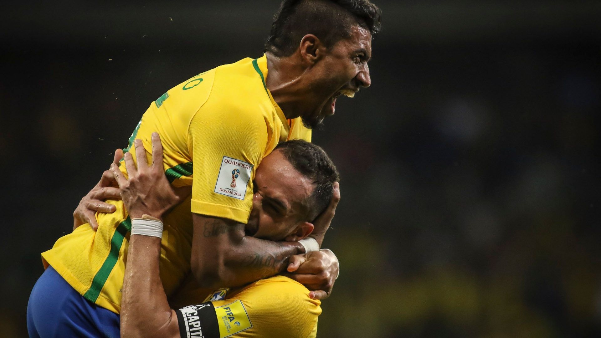 Renato Augusto Paulinho Brasil Argentina Eliminatorias 2018 10112016