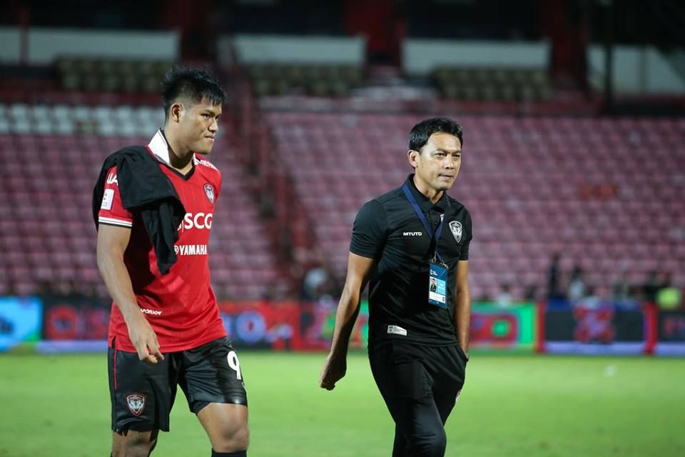 สิโรจน์ ฉัตรทอง - ธชตวัน ศรีปาน