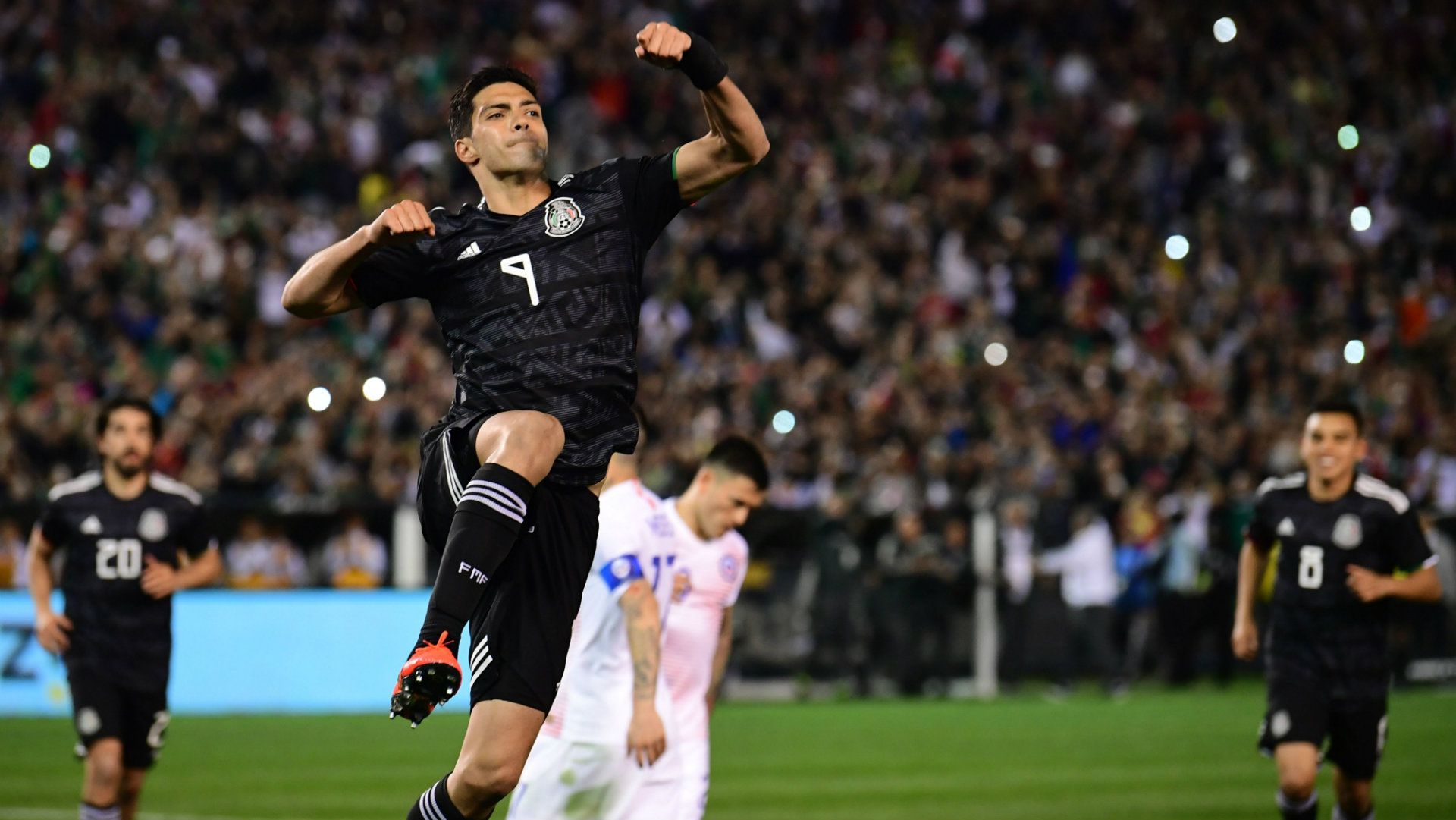 Raúl Jiménez Selección mexicana 220319