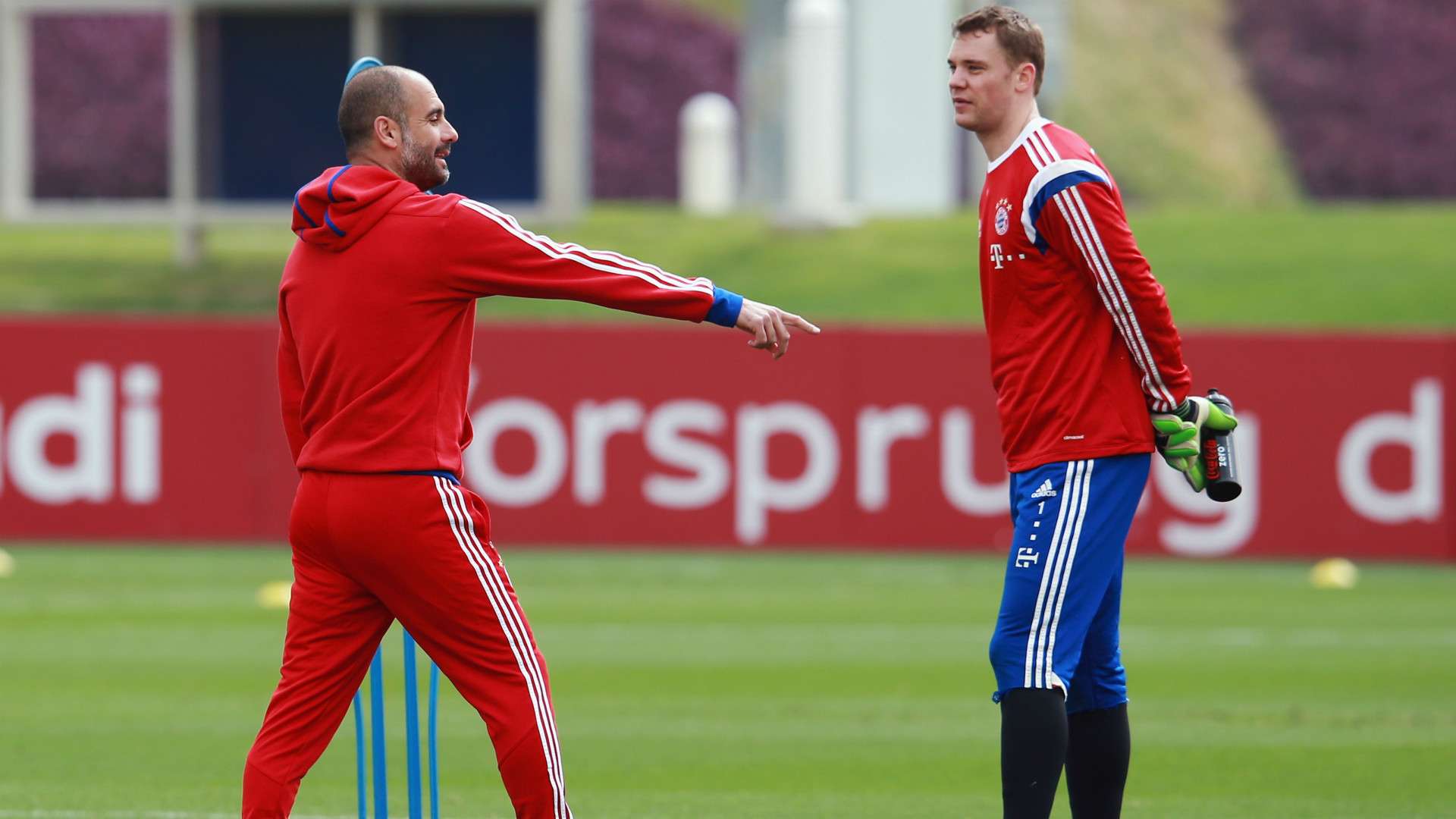 Manuel Neuer Pep Guardiola Bayern Munchen 2015