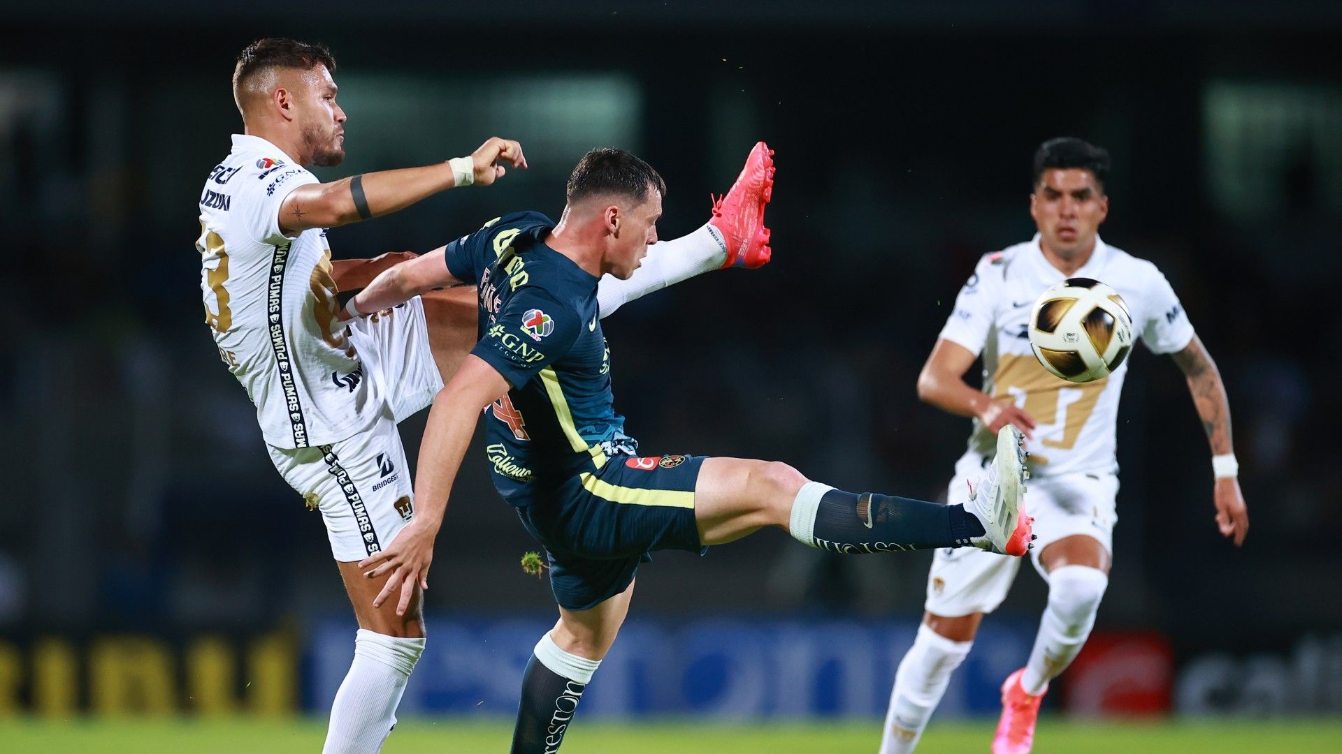 Pumas América Nicolás Freire Federico Viñas Apertura 2021