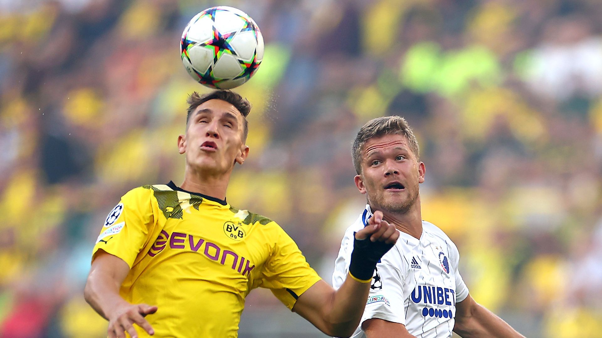 Nico Schlotterbeck Andreas Cornelius Borussia Dortmund Kopenhagen 2022