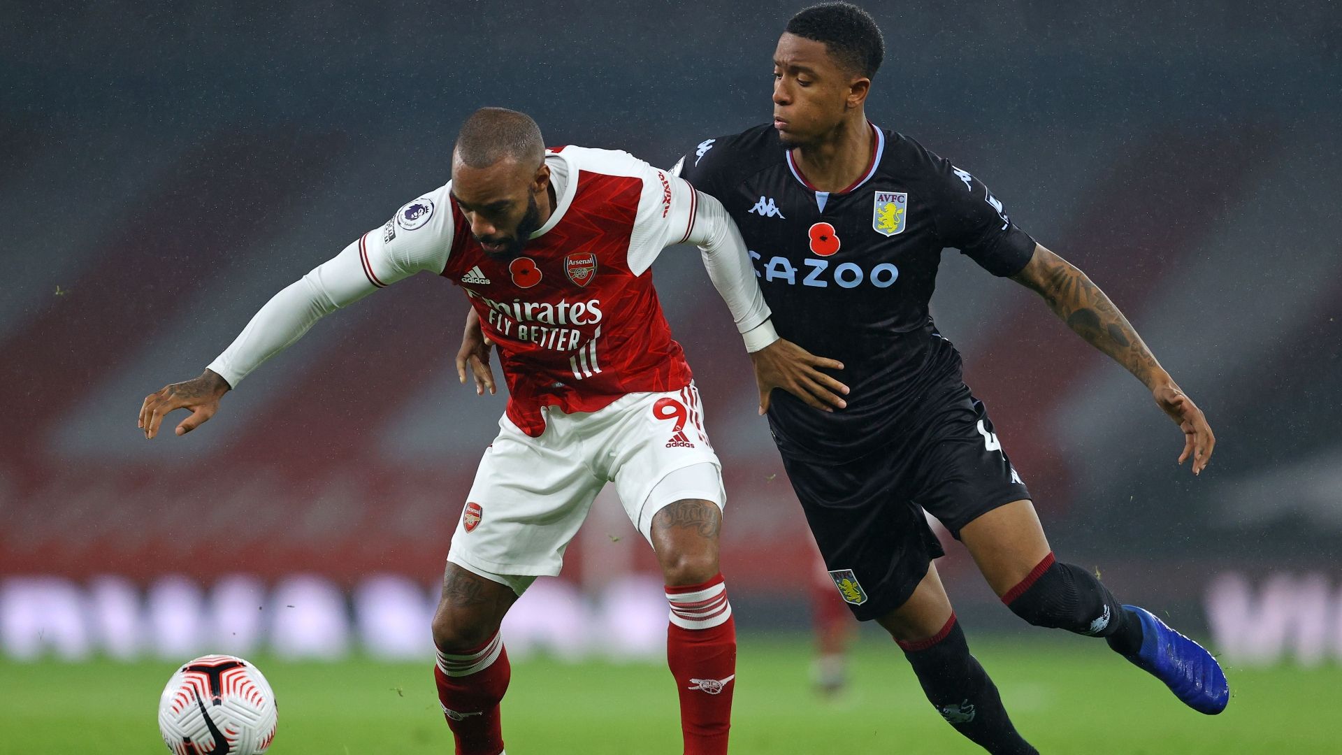 Alexandre Lacazette Ezri Konsa Arsenal Aston Villa 2020-21
