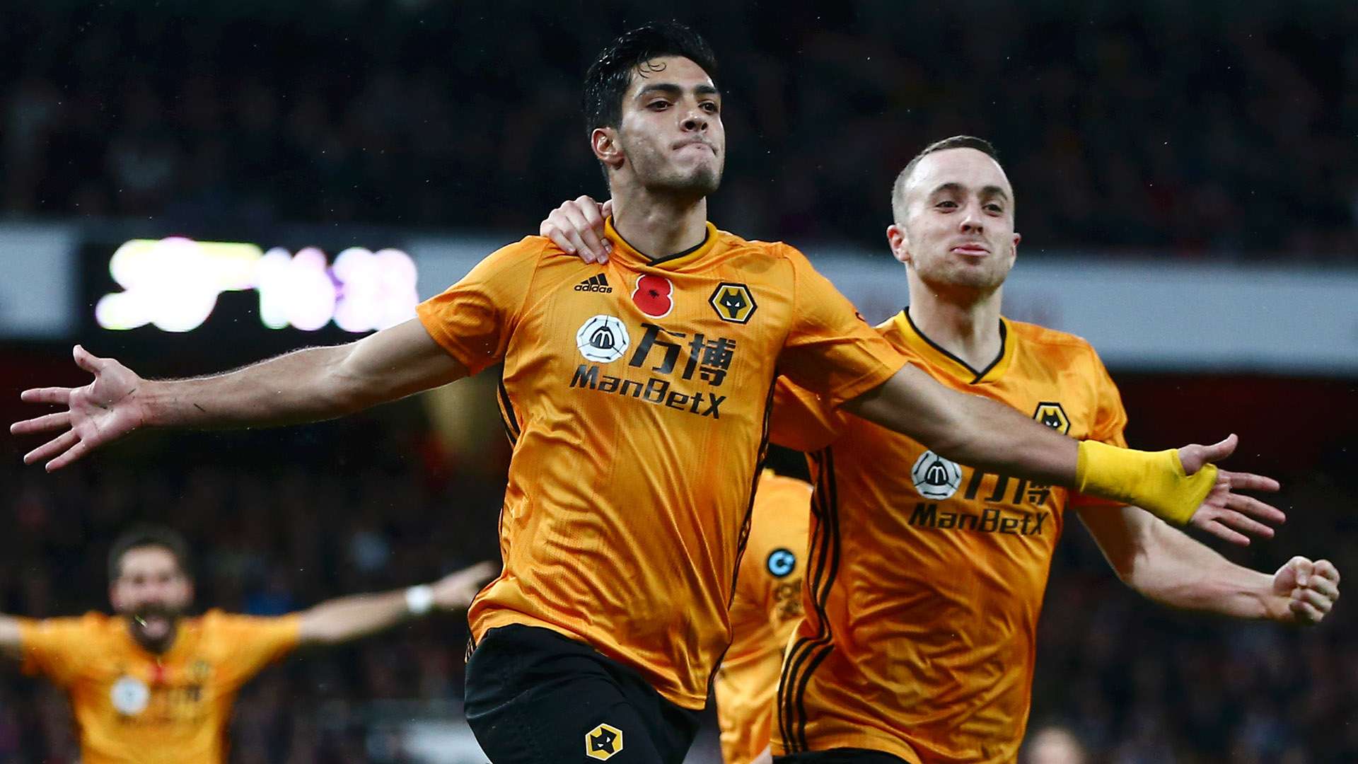 Raul Jimenez Diogo Jota Wolves 2019